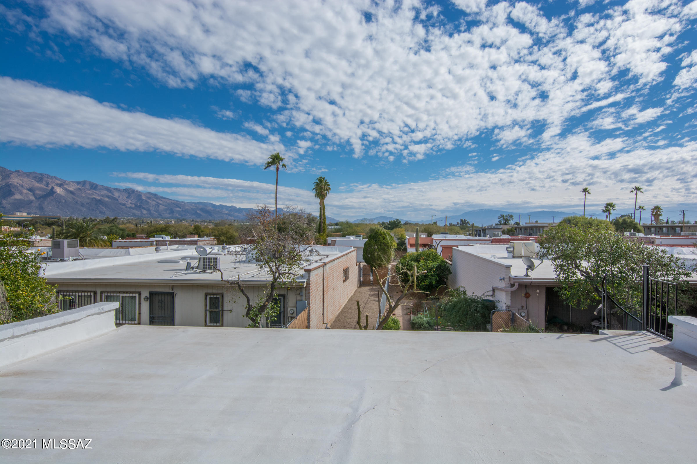 Limberlost Terr Townhouses - Residential