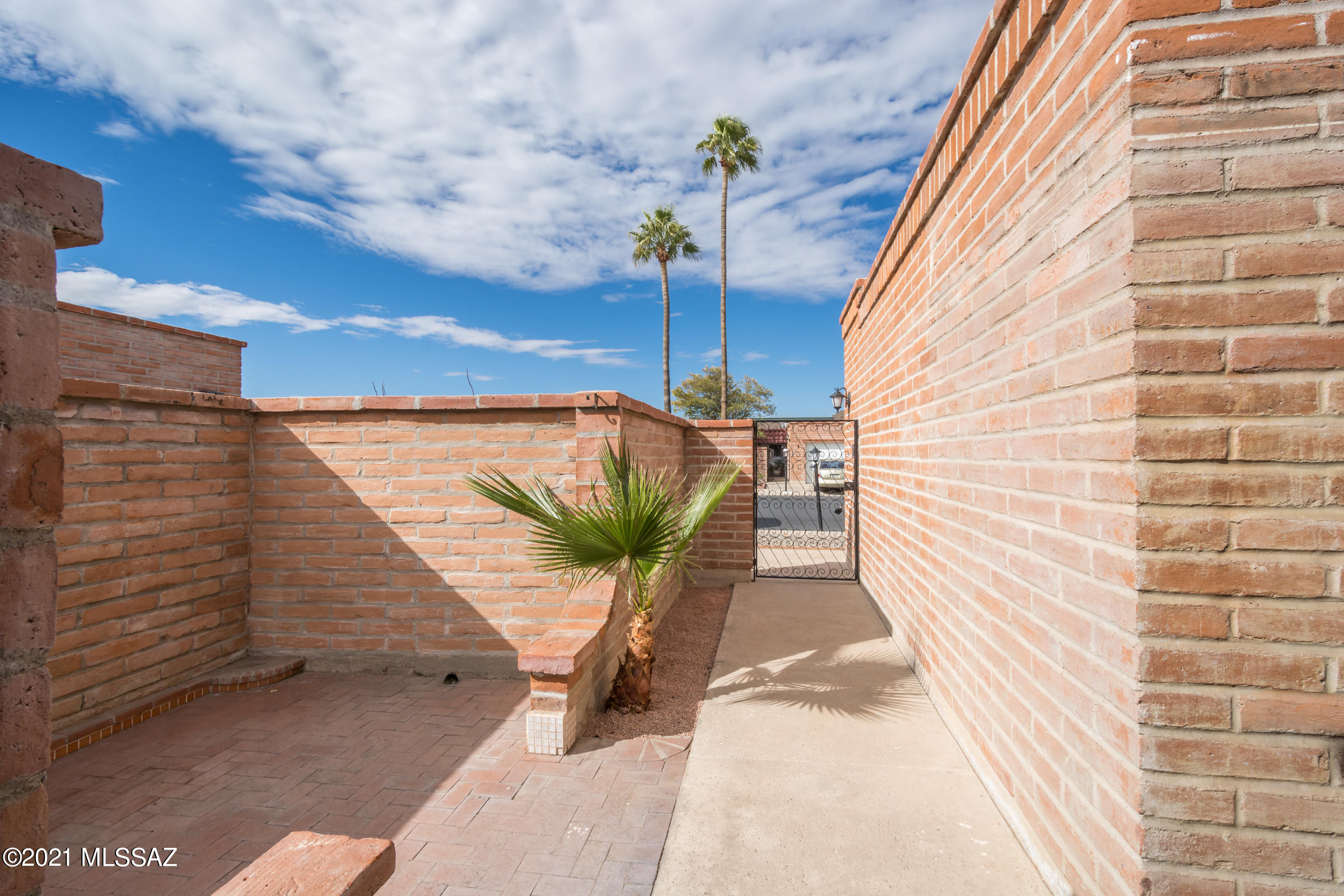 Limberlost Terr Townhouses - Residential
