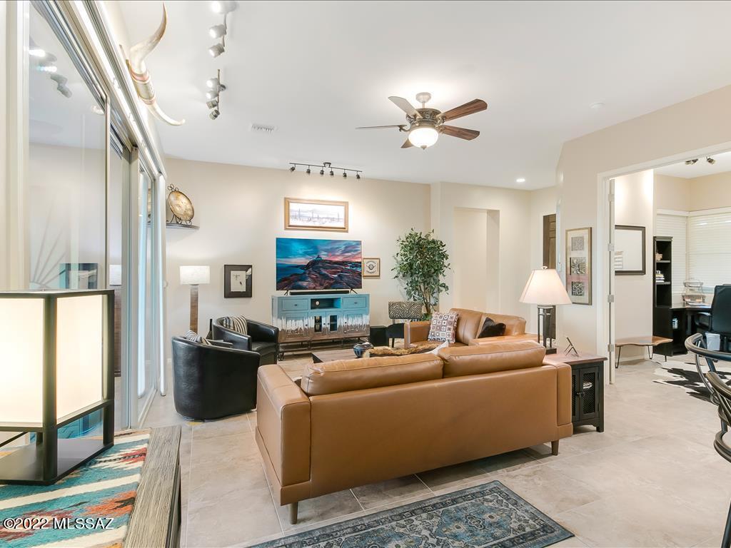 Las Campanas Block B - Residential
