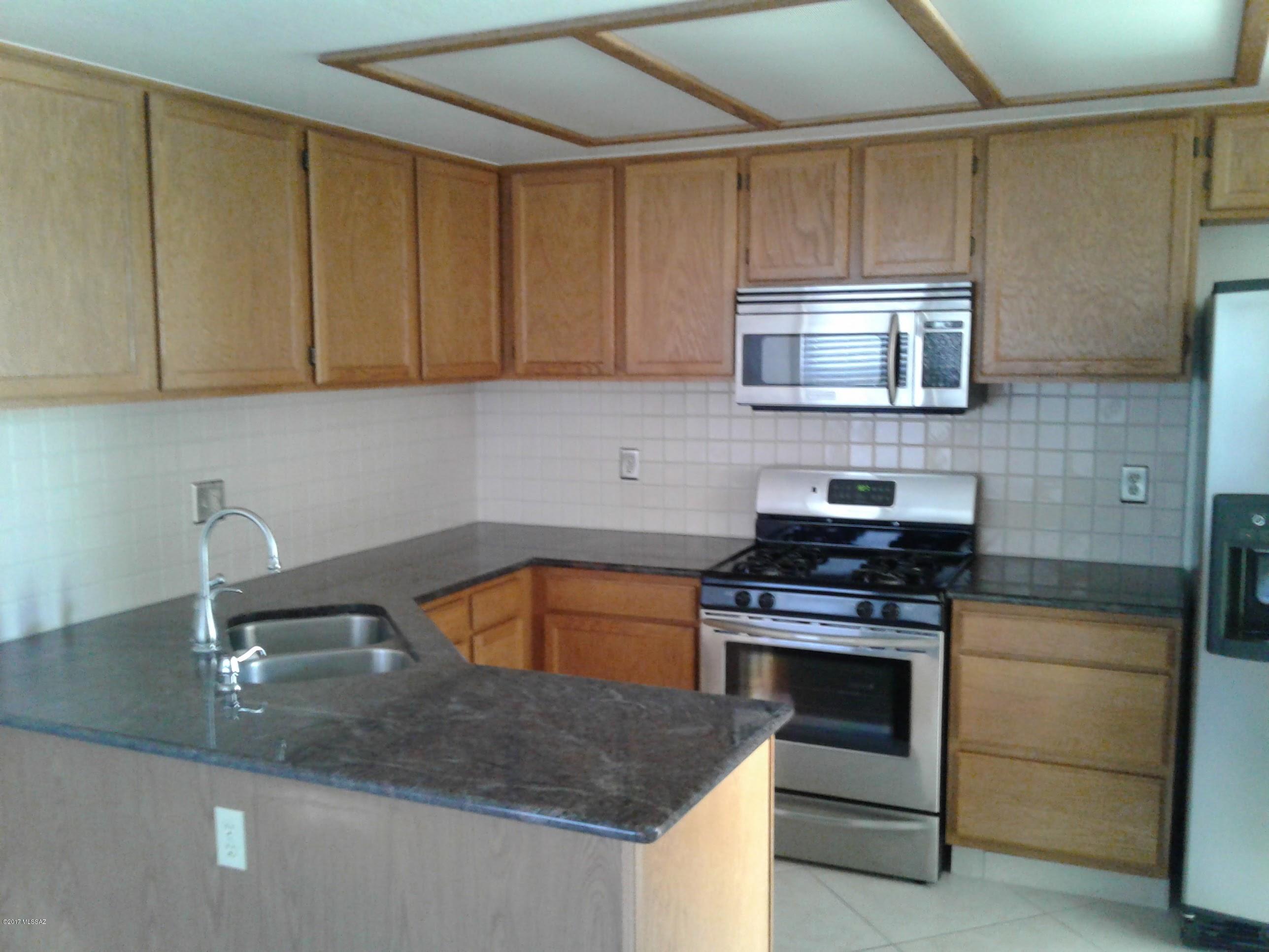 Elliott Homes At Rita Ranch (1-521) - Residential
