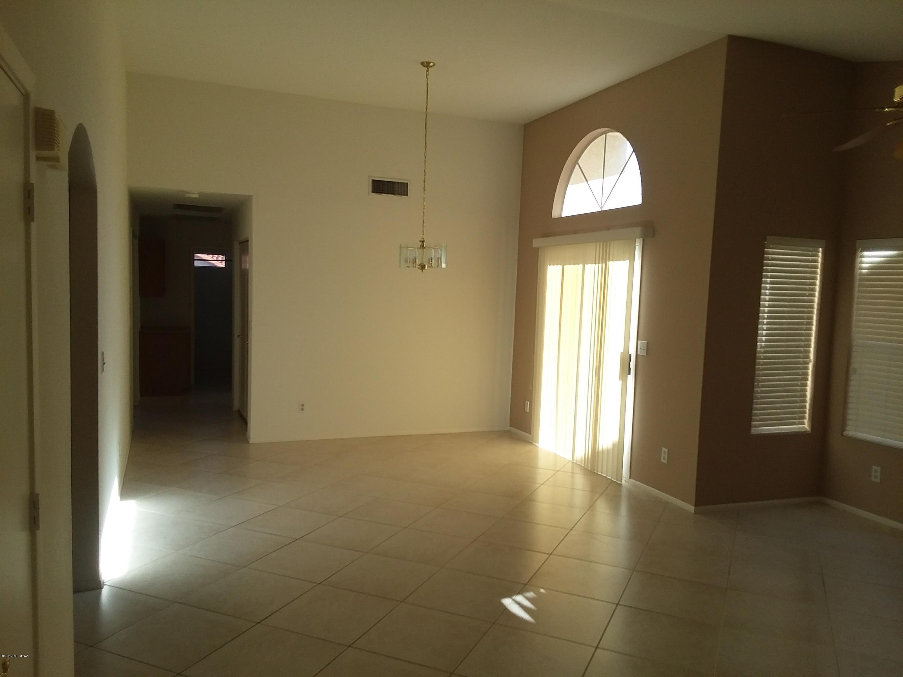 Elliott Homes At Rita Ranch (1-521) - Residential