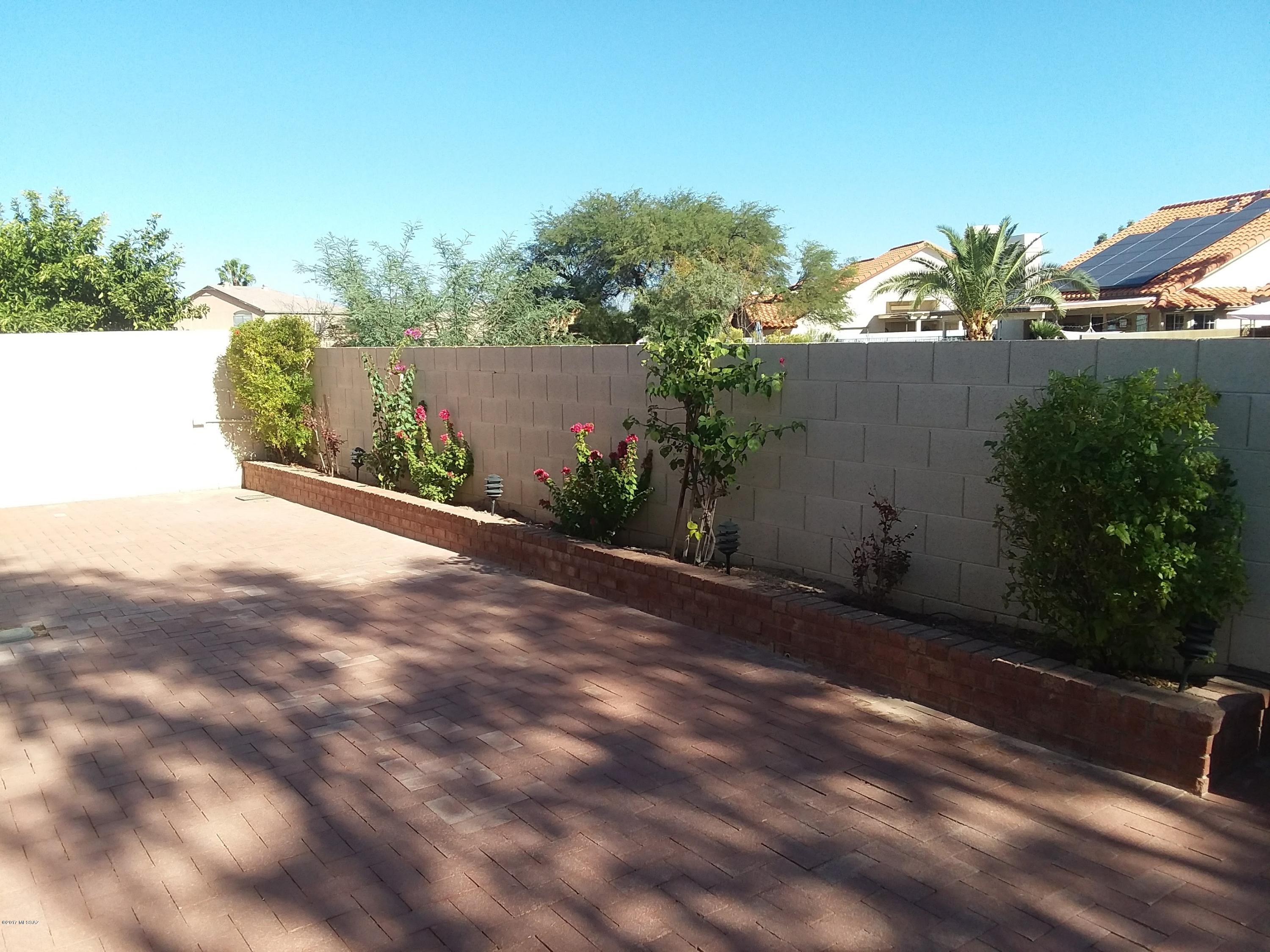 Elliott Homes At Rita Ranch (1-521) - Residential