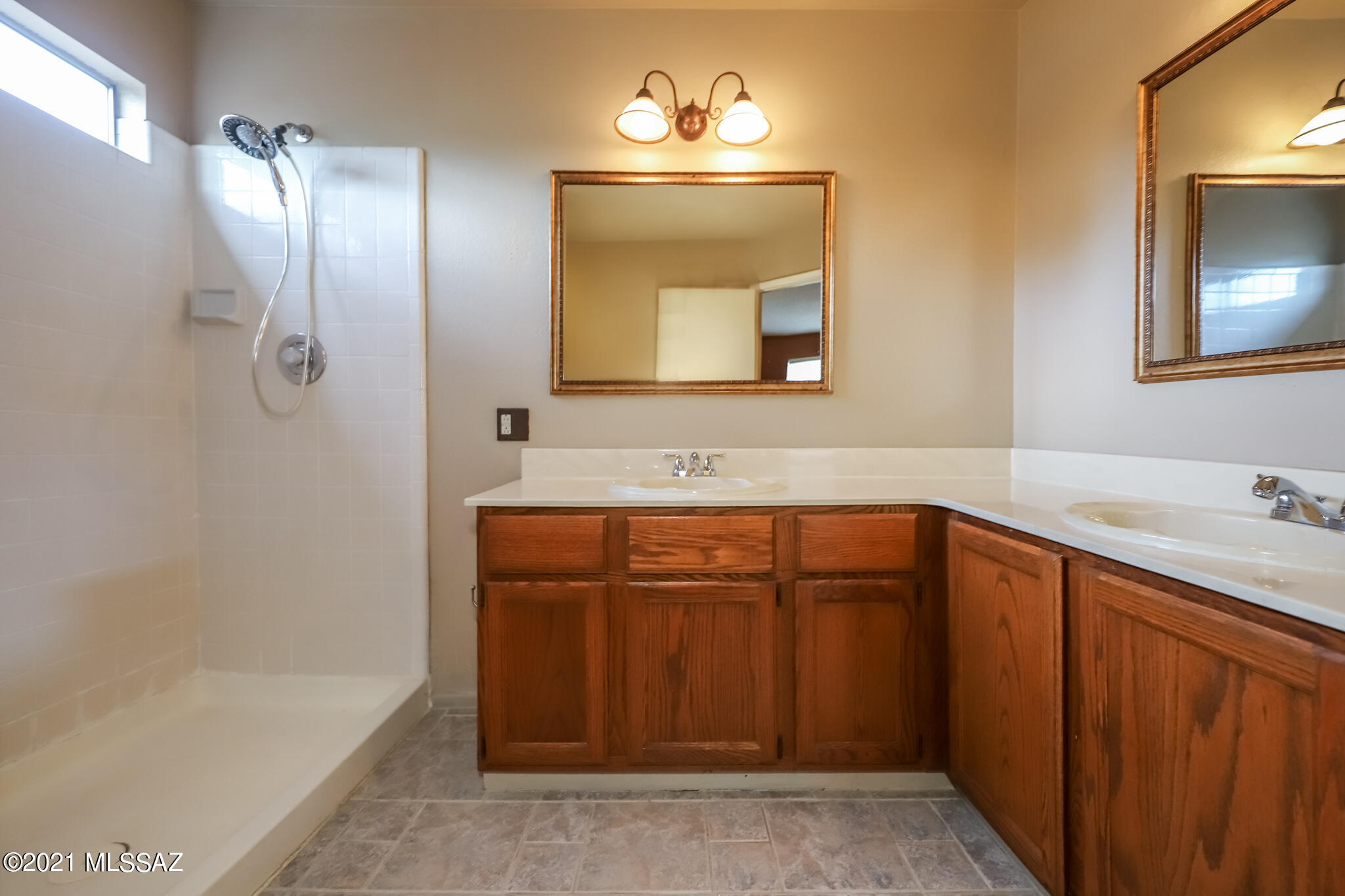 Cortaro Ridge (125-214) - Residential