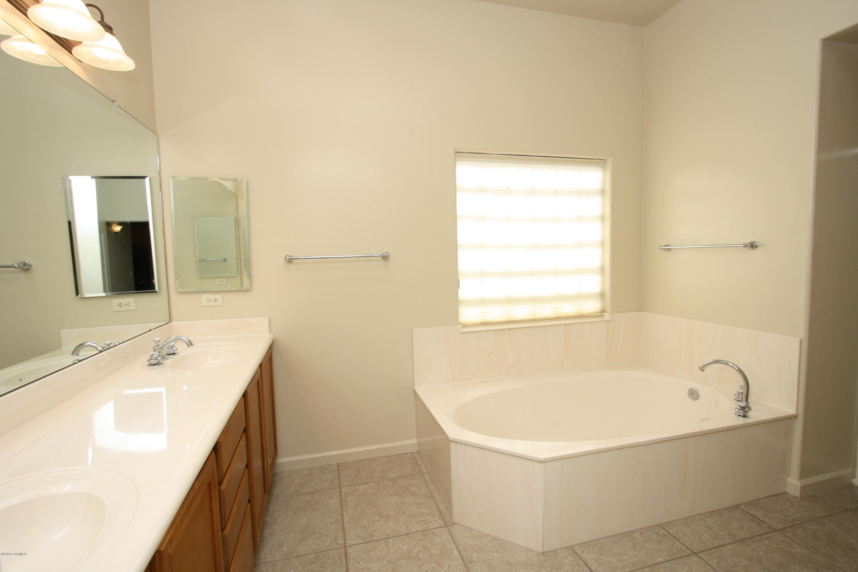 Village Five At the Villages Of La Paloma (1-71) - Residential Lease