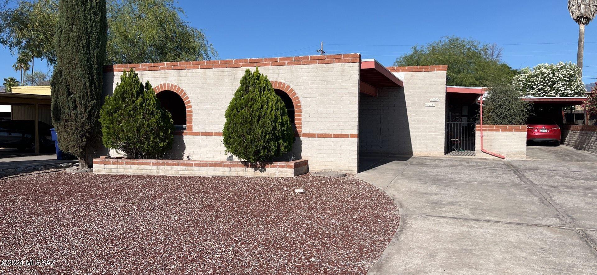 This inviting townhouse located at 926 N. Camino Seco features tile flooring throughout for easy maintenance. The primary bedroom includes a convenient half bath with a toilet and sink. The second bedroom offers ample closet space. The main bathroom features a shower/tub combo and a single vanity.

Enjoy the convenience of being close to shopping, restaurants, and public transportation. Please note that all pets must be approved by the owner, with a non-refundable pet fee and monthly pet rent varying by pet.