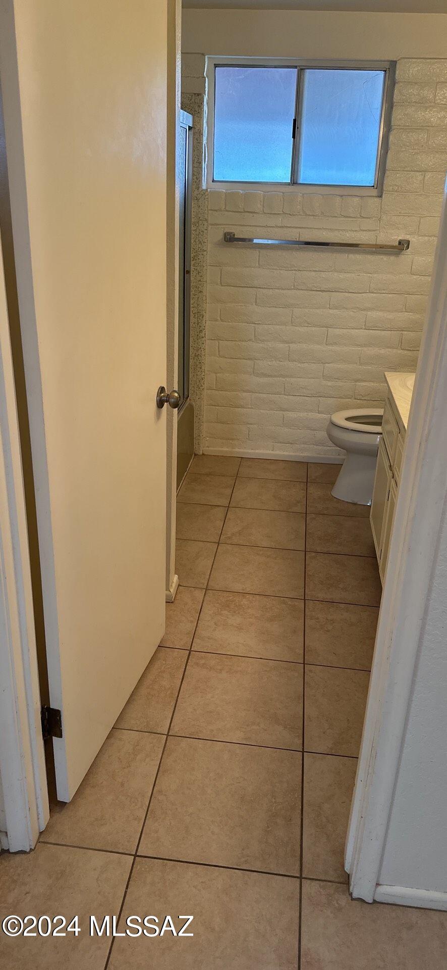 Eastern Hills BLKS 1  2  3 - Residential Lease