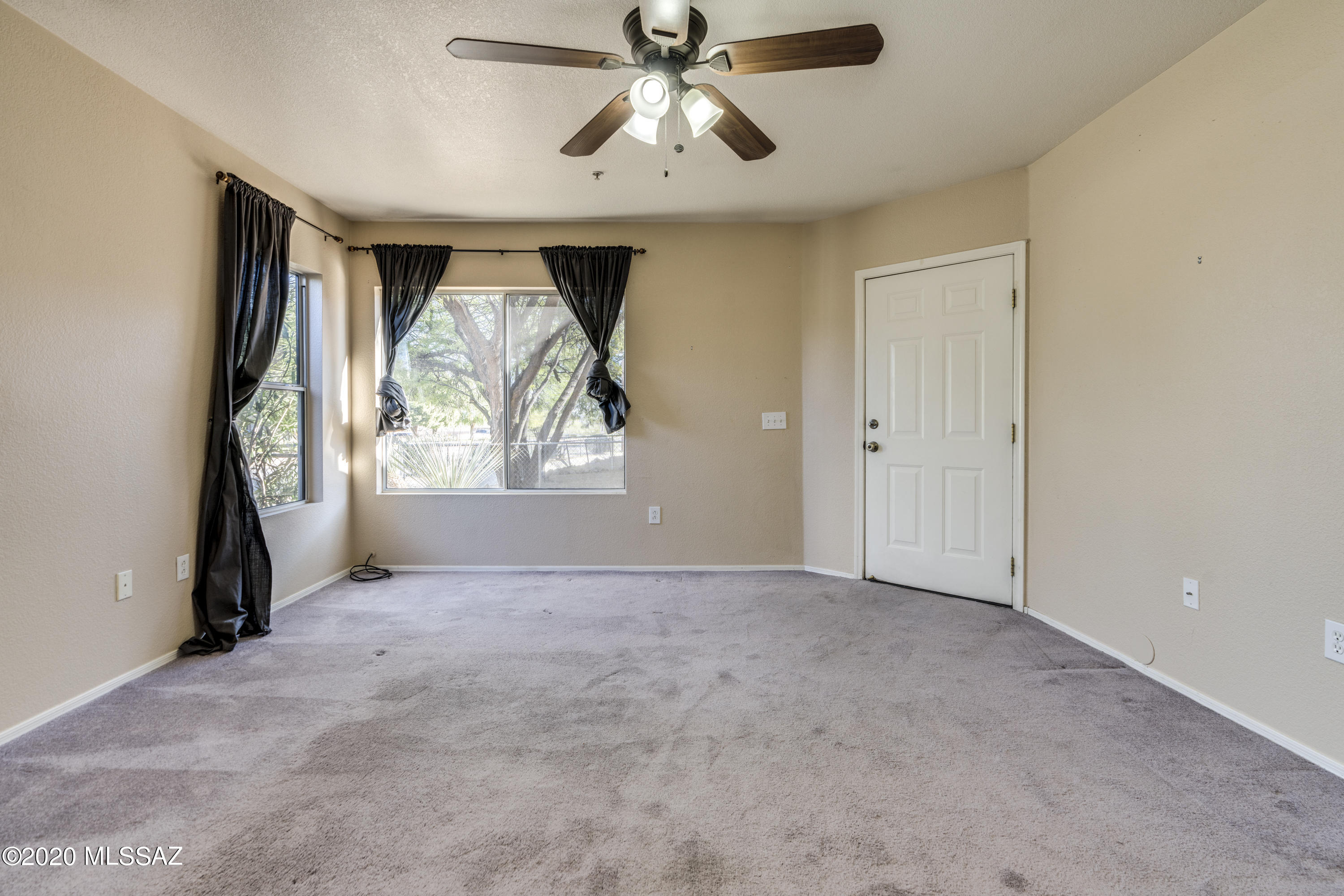 Valley Lane Townhomes (135-169) - Residential