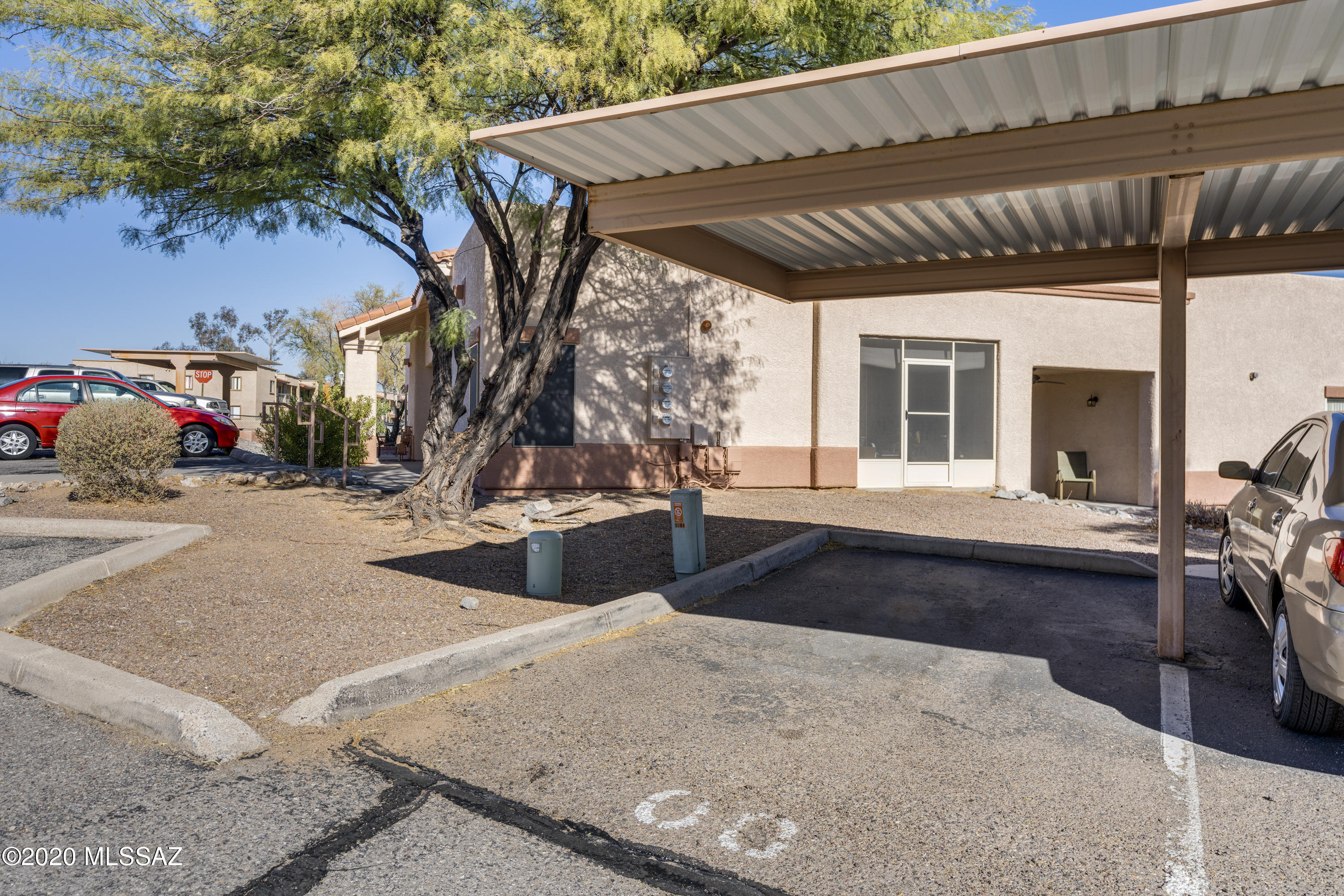 Valley Lane Townhomes (135-169) - Residential