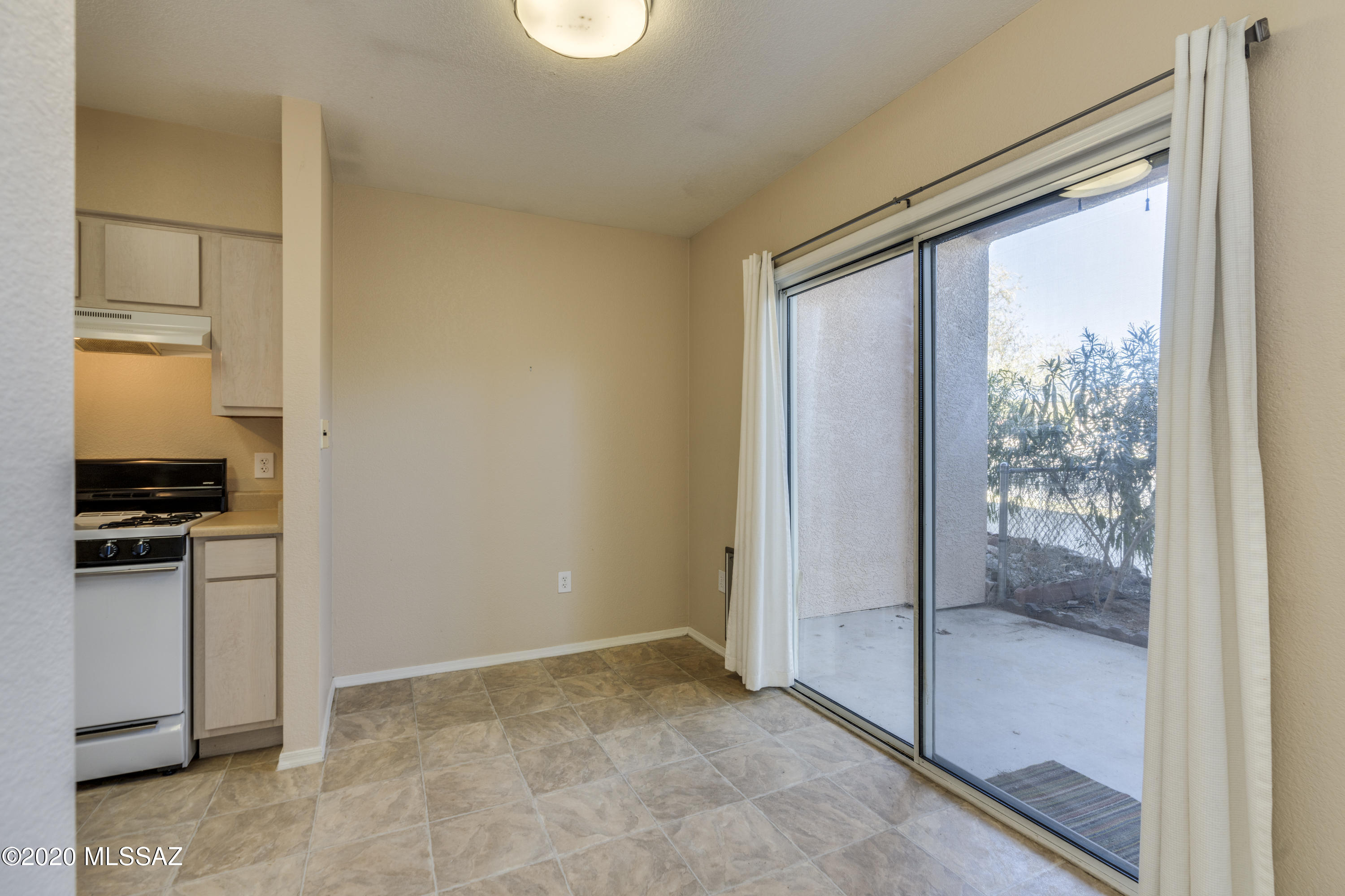 Valley Lane Townhomes (135-169) - Residential