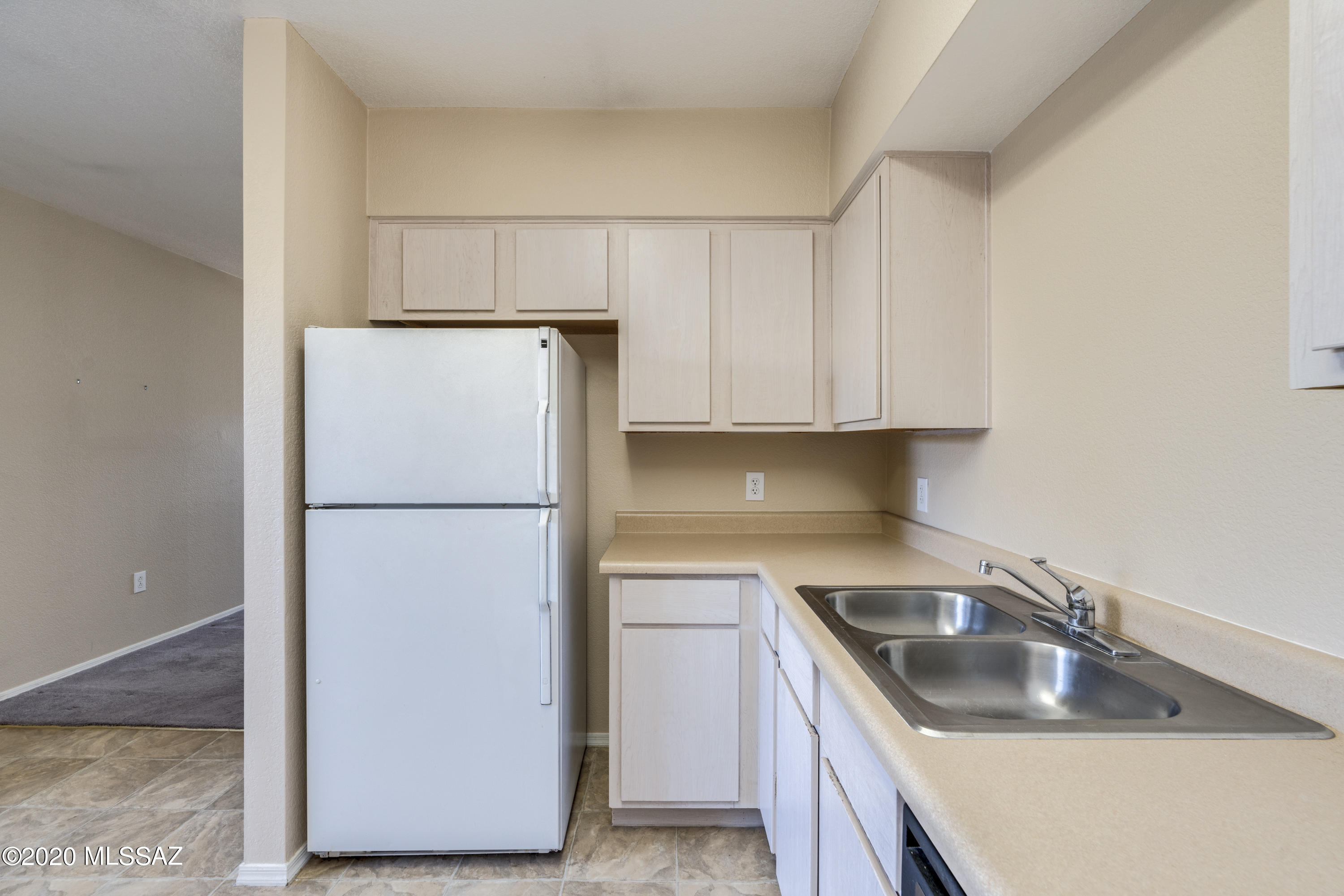 Valley Lane Townhomes (135-169) - Residential