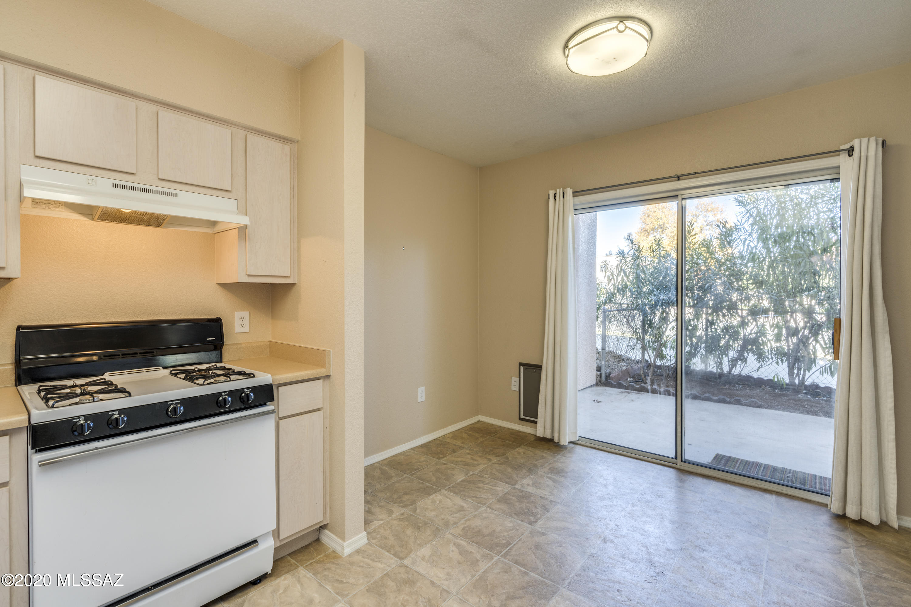 Valley Lane Townhomes (135-169) - Residential