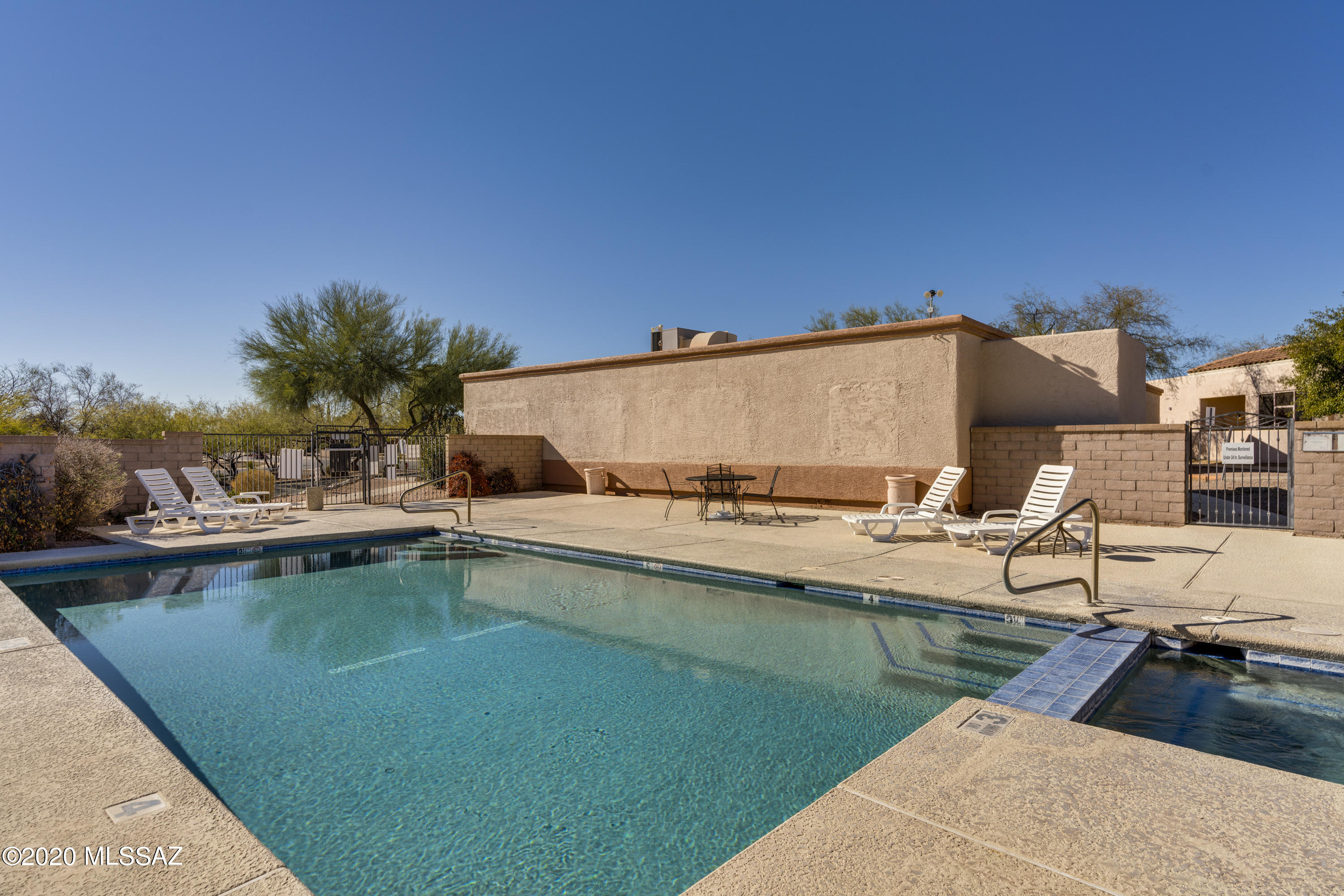 Valley Lane Townhomes (135-169) - Residential