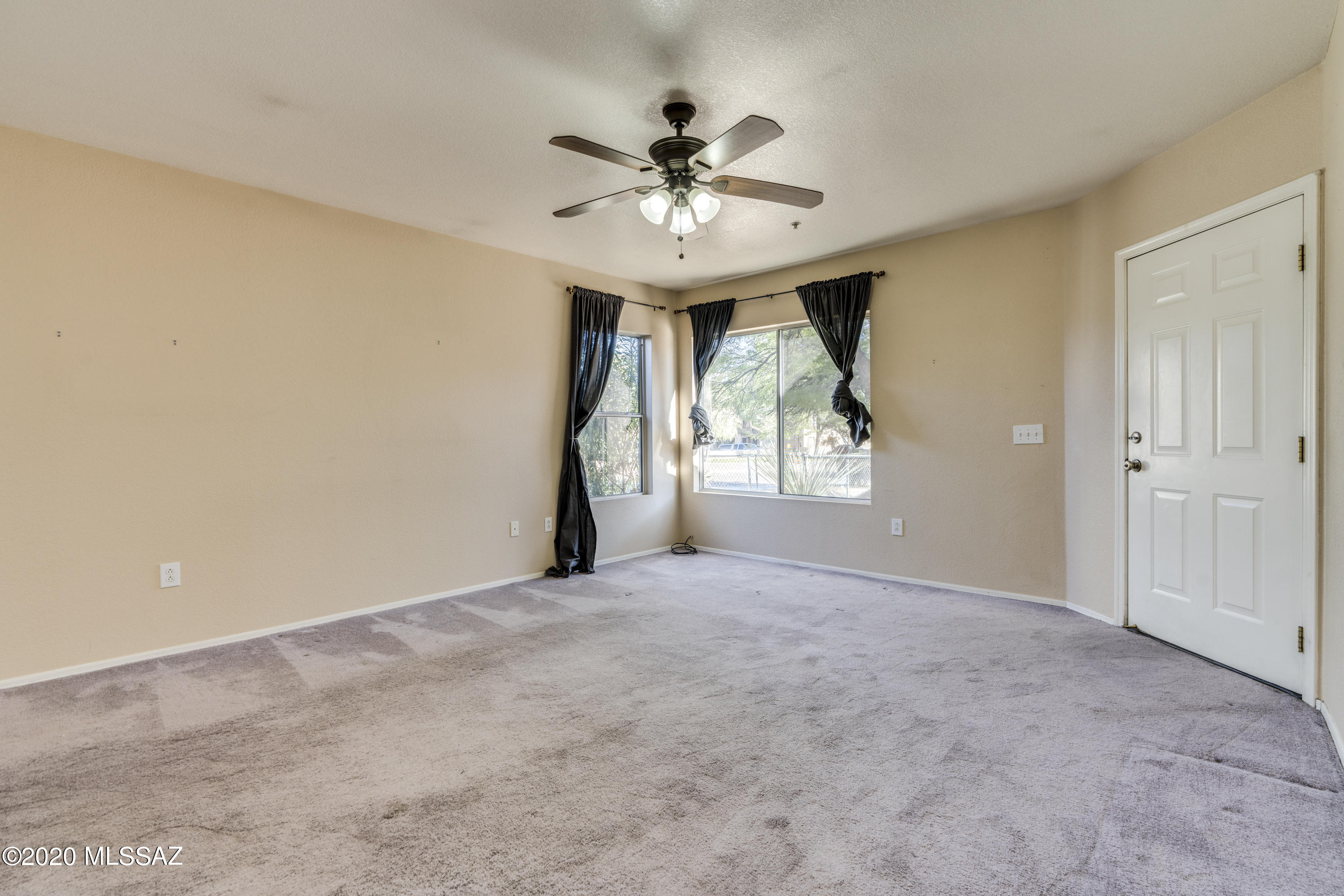 Valley Lane Townhomes (135-169) - Residential