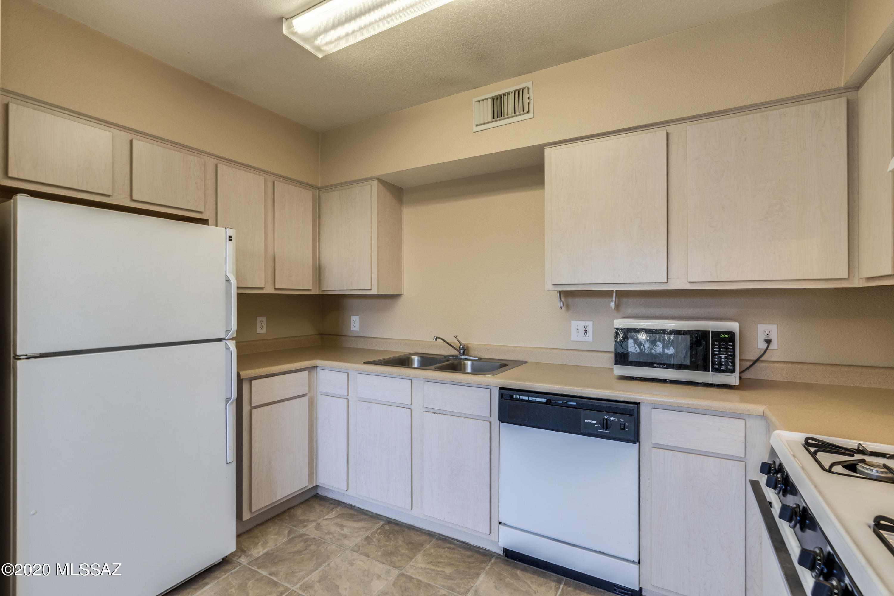 Valley Lane Townhomes (135-169) - Residential