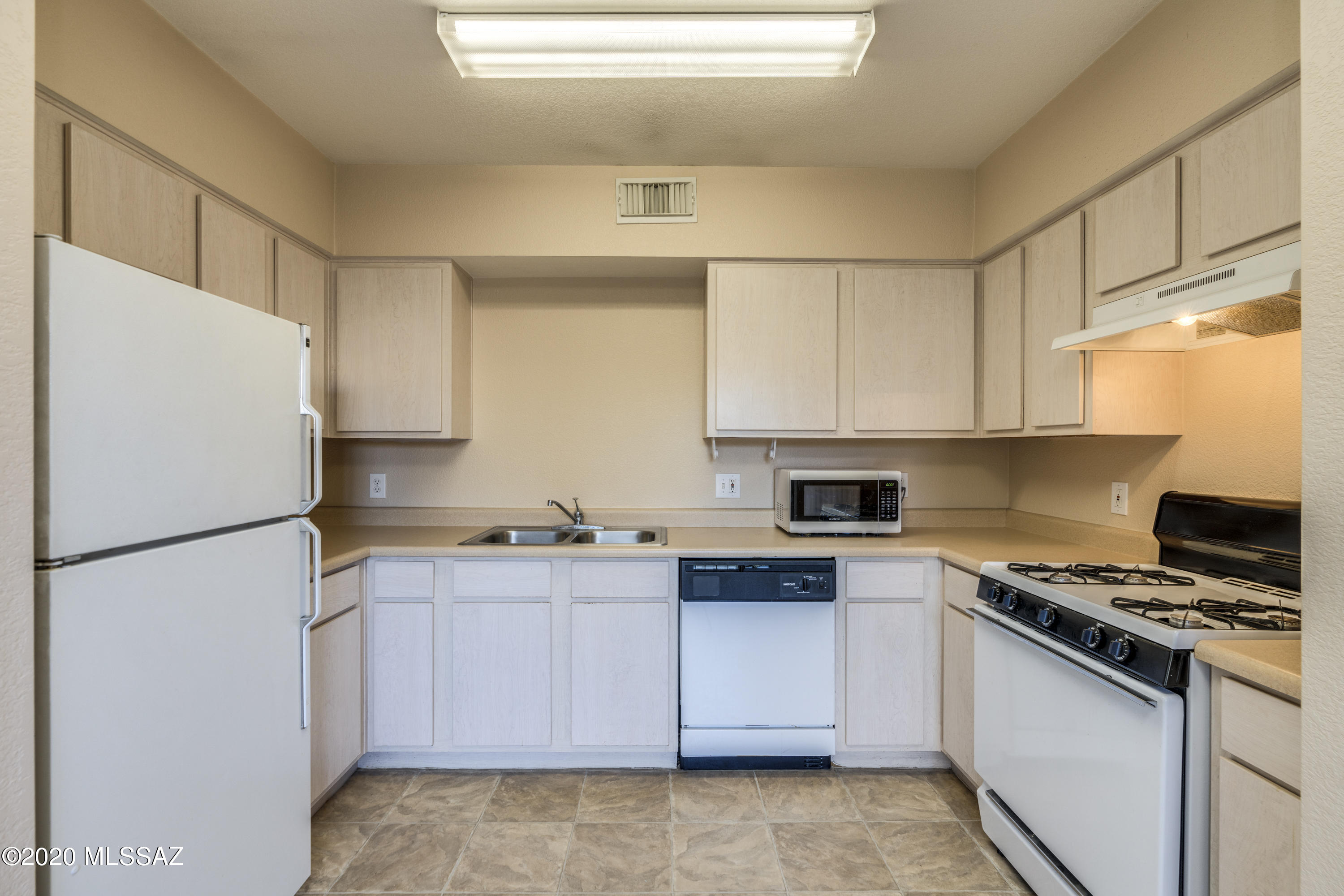 Valley Lane Townhomes (135-169) - Residential