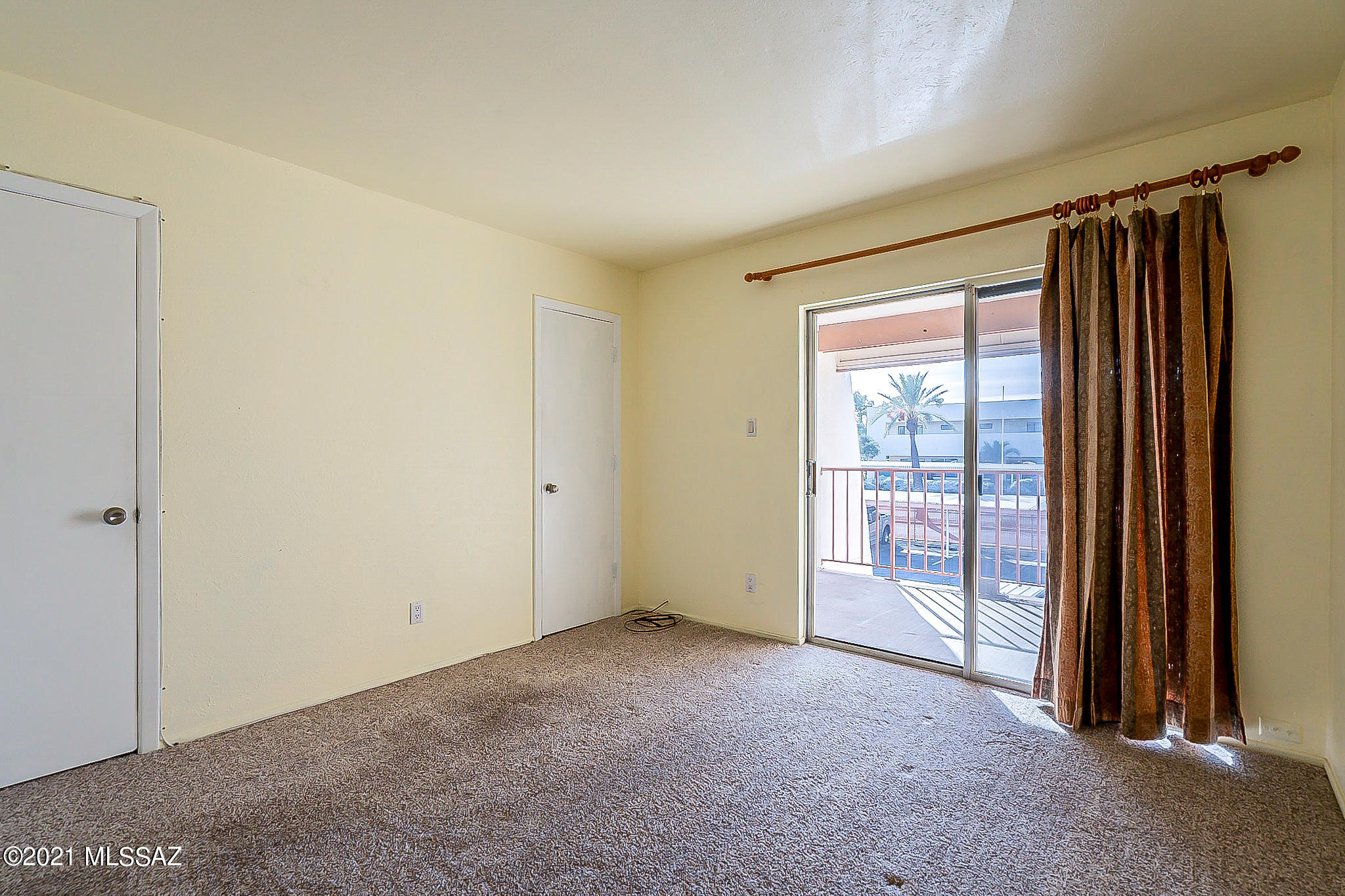 Las Colinas Condominiums - Residential