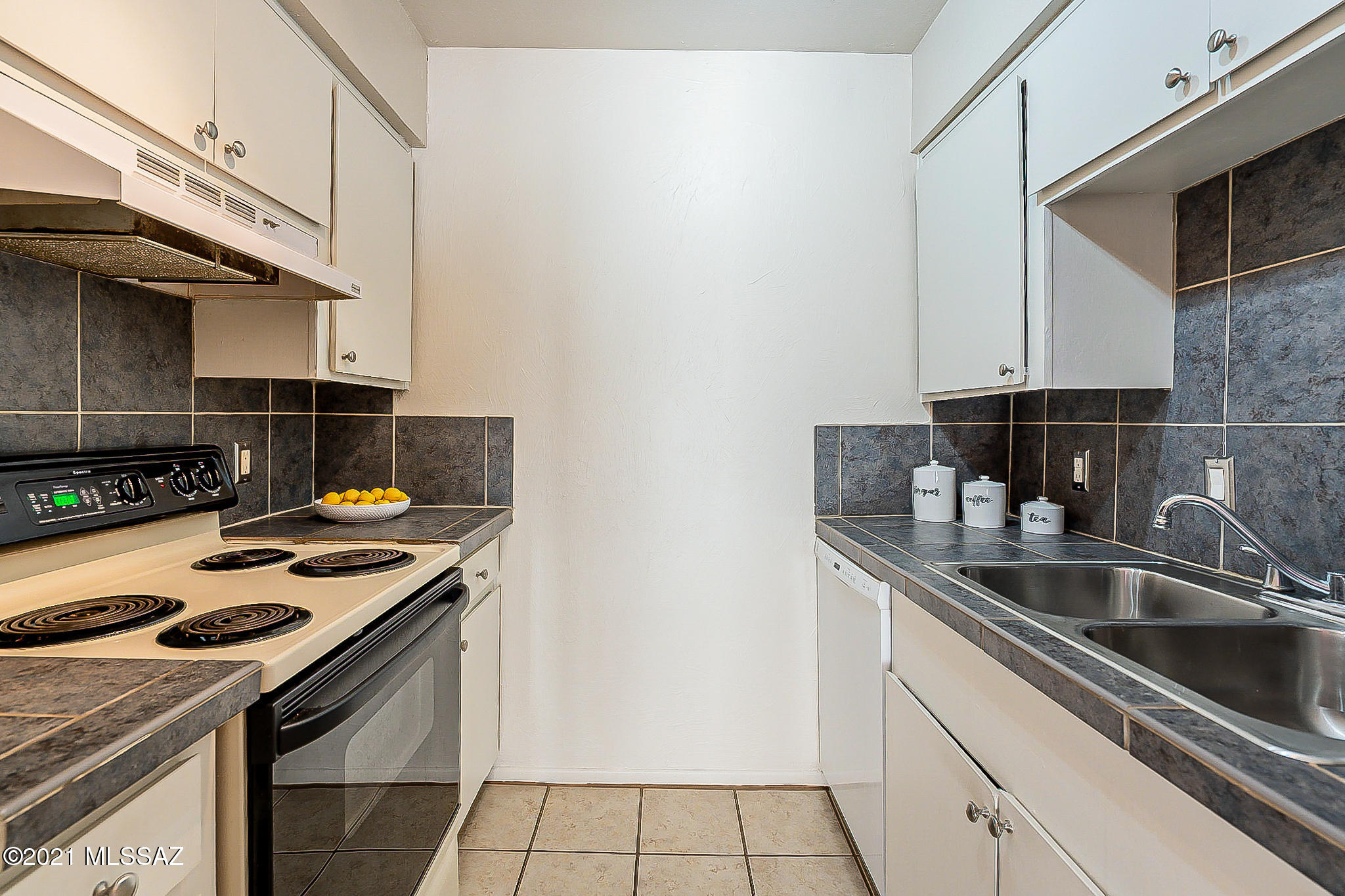 Las Colinas Condominiums - Residential