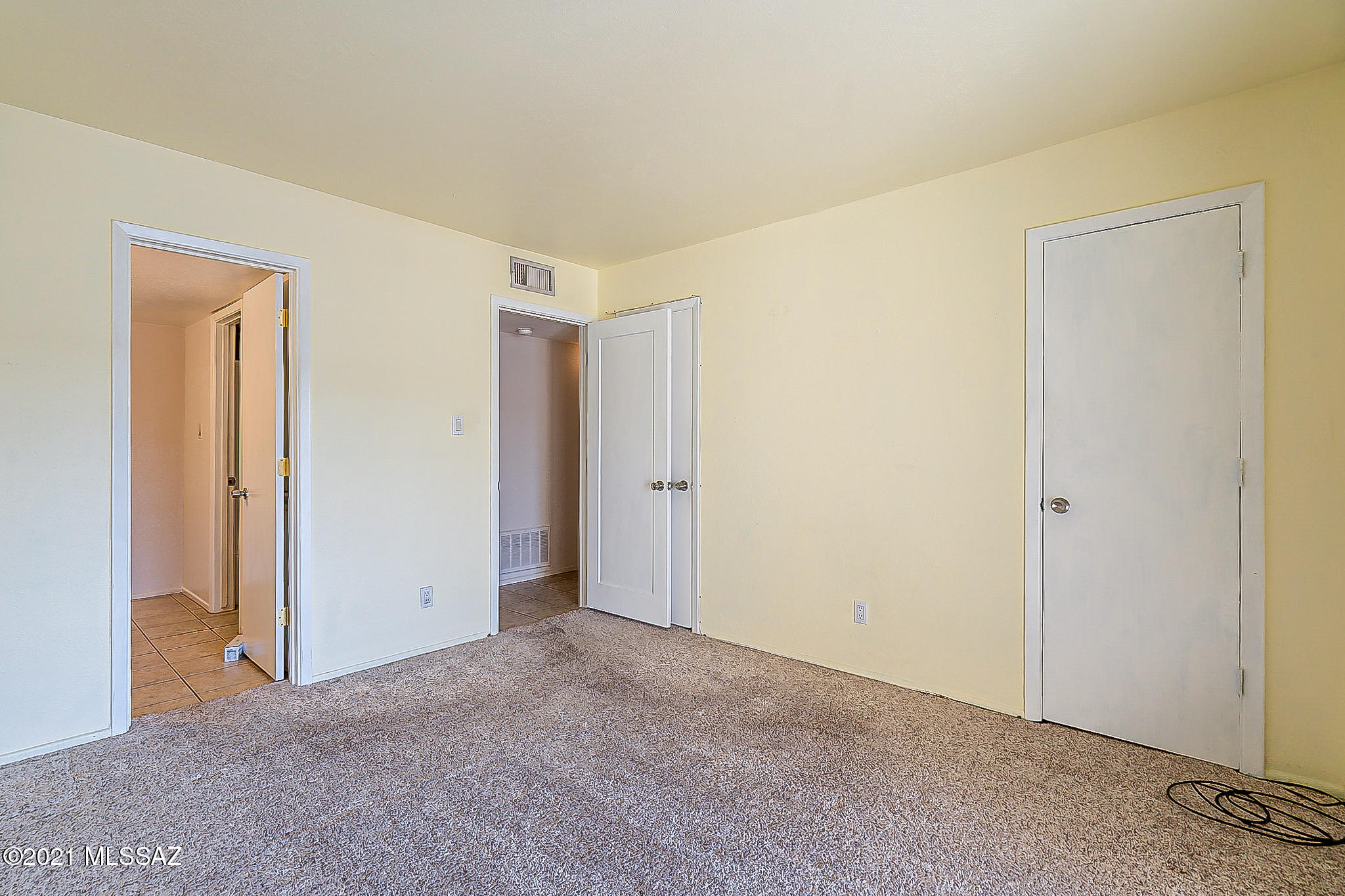 Las Colinas Condominiums - Residential