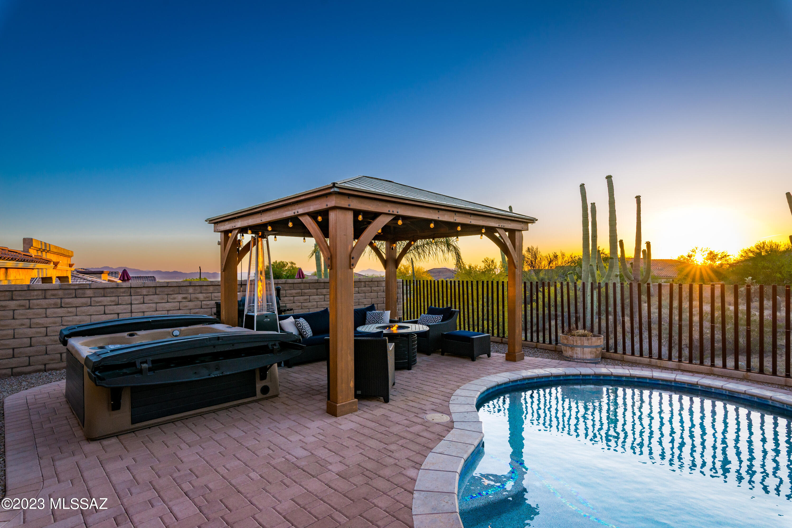 Los Saguaros At Dove Mountain SQ20121640199 - Residential