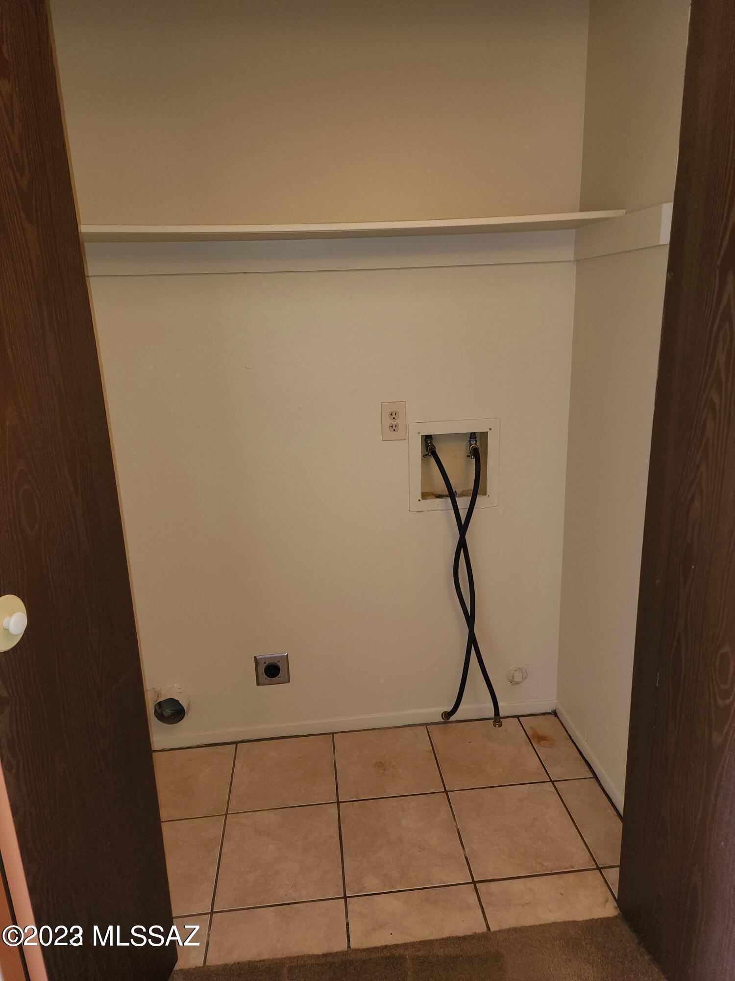 Golf Links East Condos (1-48) - Residential