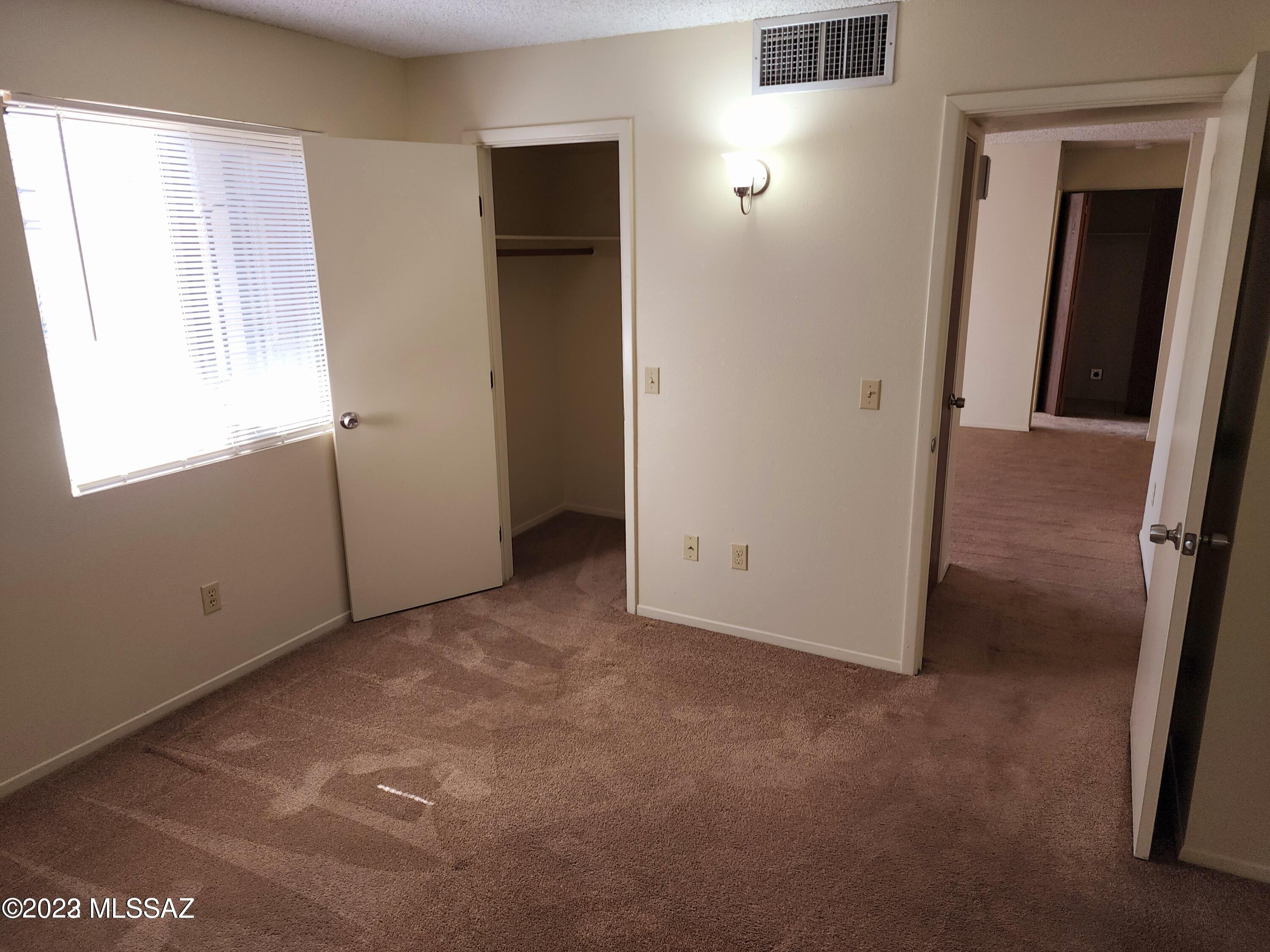 Golf Links East Condos (1-48) - Residential