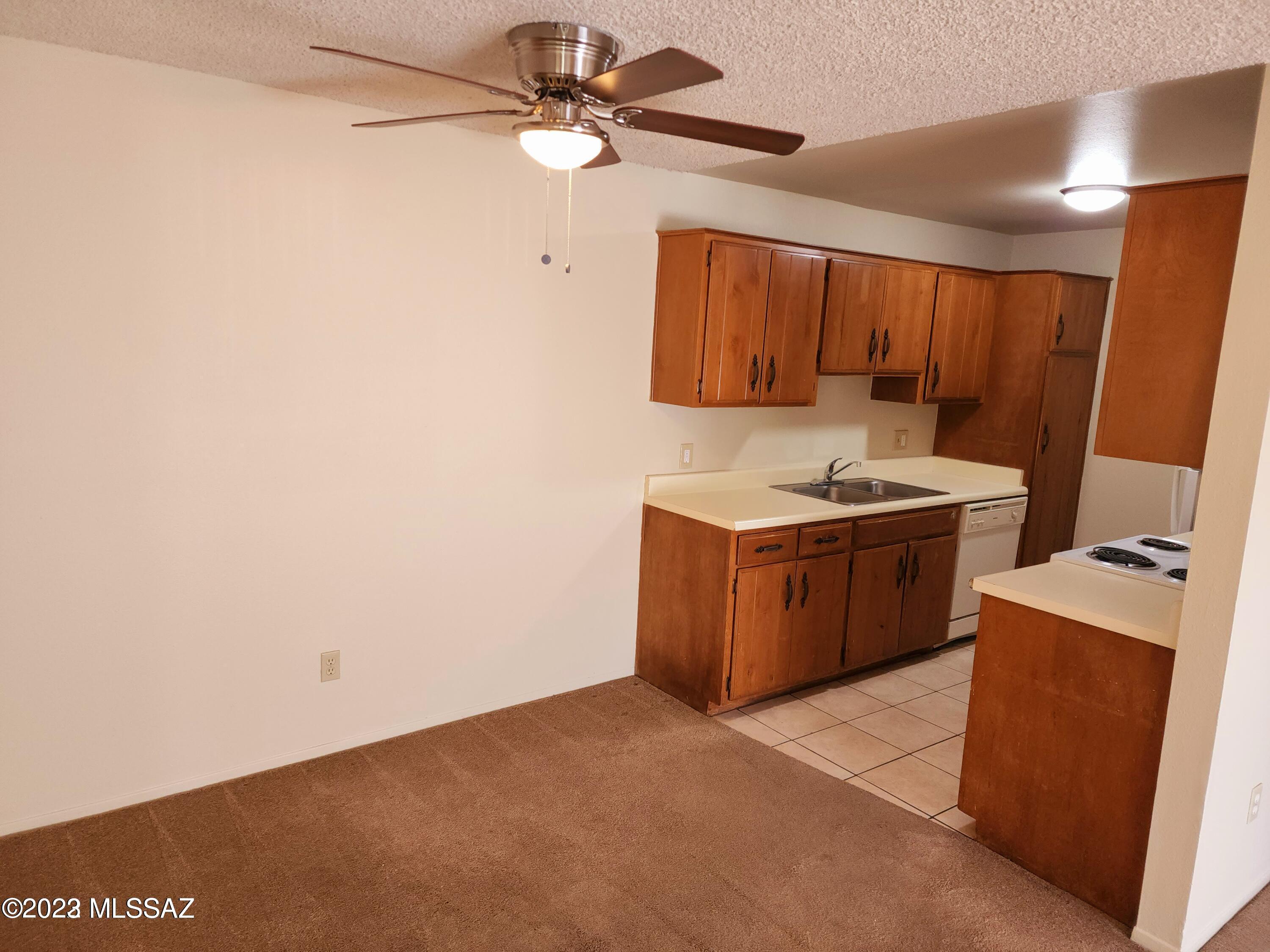 Golf Links East Condos (1-48) - Residential