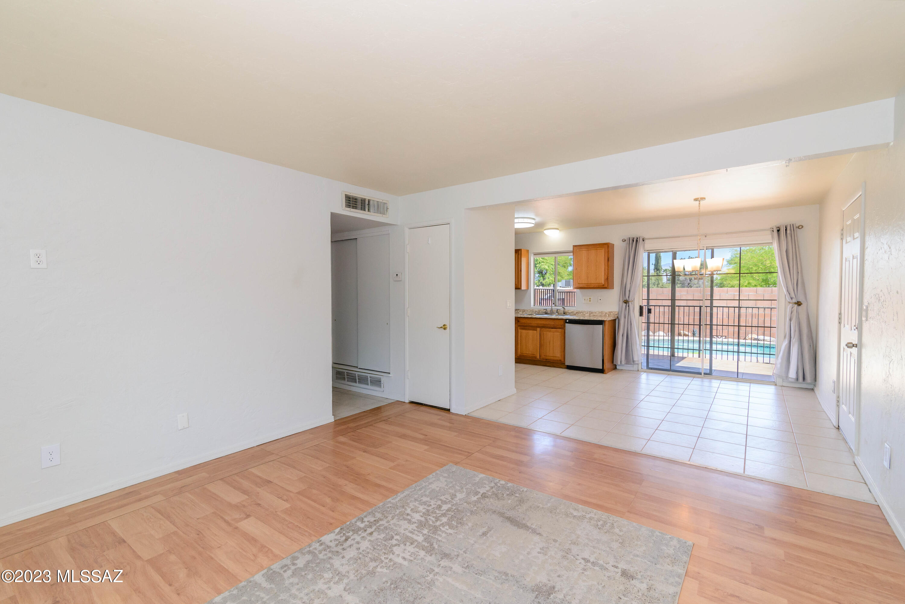Escalante Heights (1-49) - Residential Lease