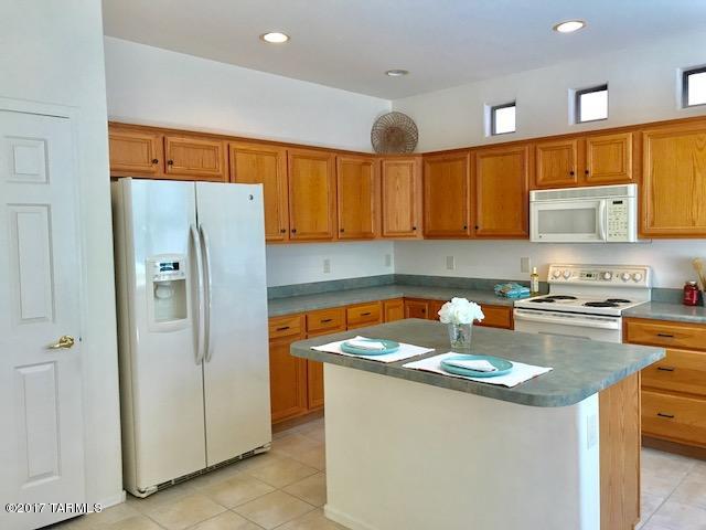Hacienda Del Rio (1-118) - Residential