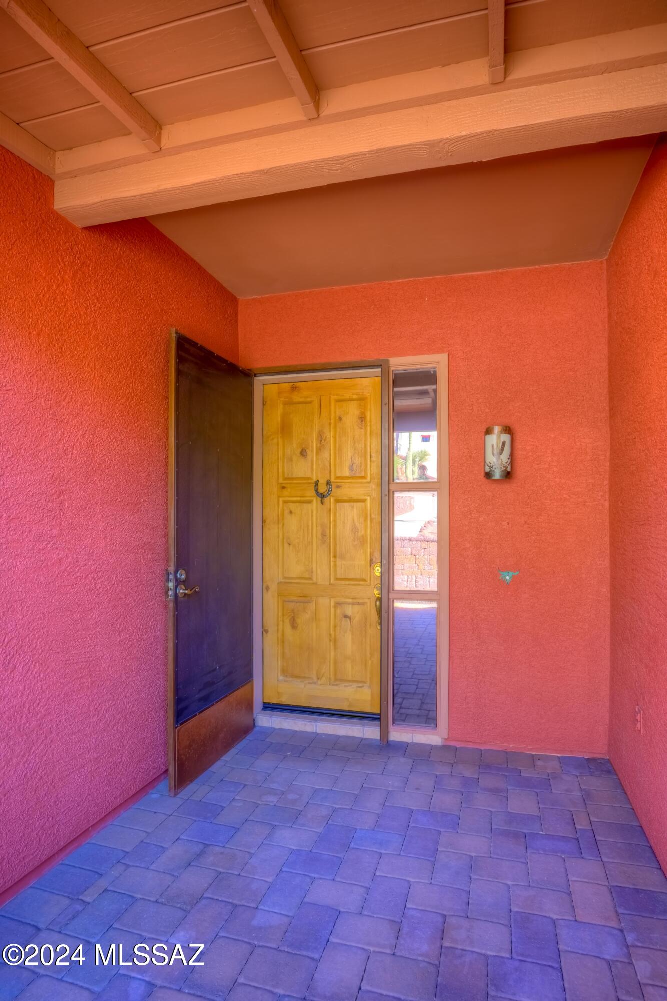 Los Morteros Est. (1-32) - Residential