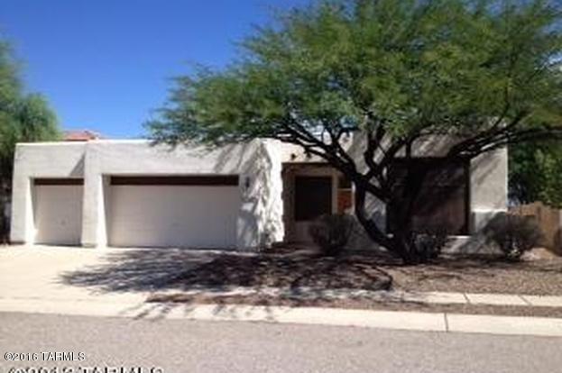 Excellent opportunity in Silverado Hills! Newer carpeting. Tile entry, hall, kitchen, baths and breakfast area. Functional floor plan with separate living and family rooms plus double door den/office. Bay window breakfast nook. Kitchen open to family room. All appliances included! Gas range, pre-filter water softener systems plus on demand hot water, updated AC unit and insulation, tinted windows, electric air cleaner and ''good cents'' construction for energy efficiency. Screened AZ room, flagstone pads and walkways in backyard for table or hot tub. Private and move in ready!