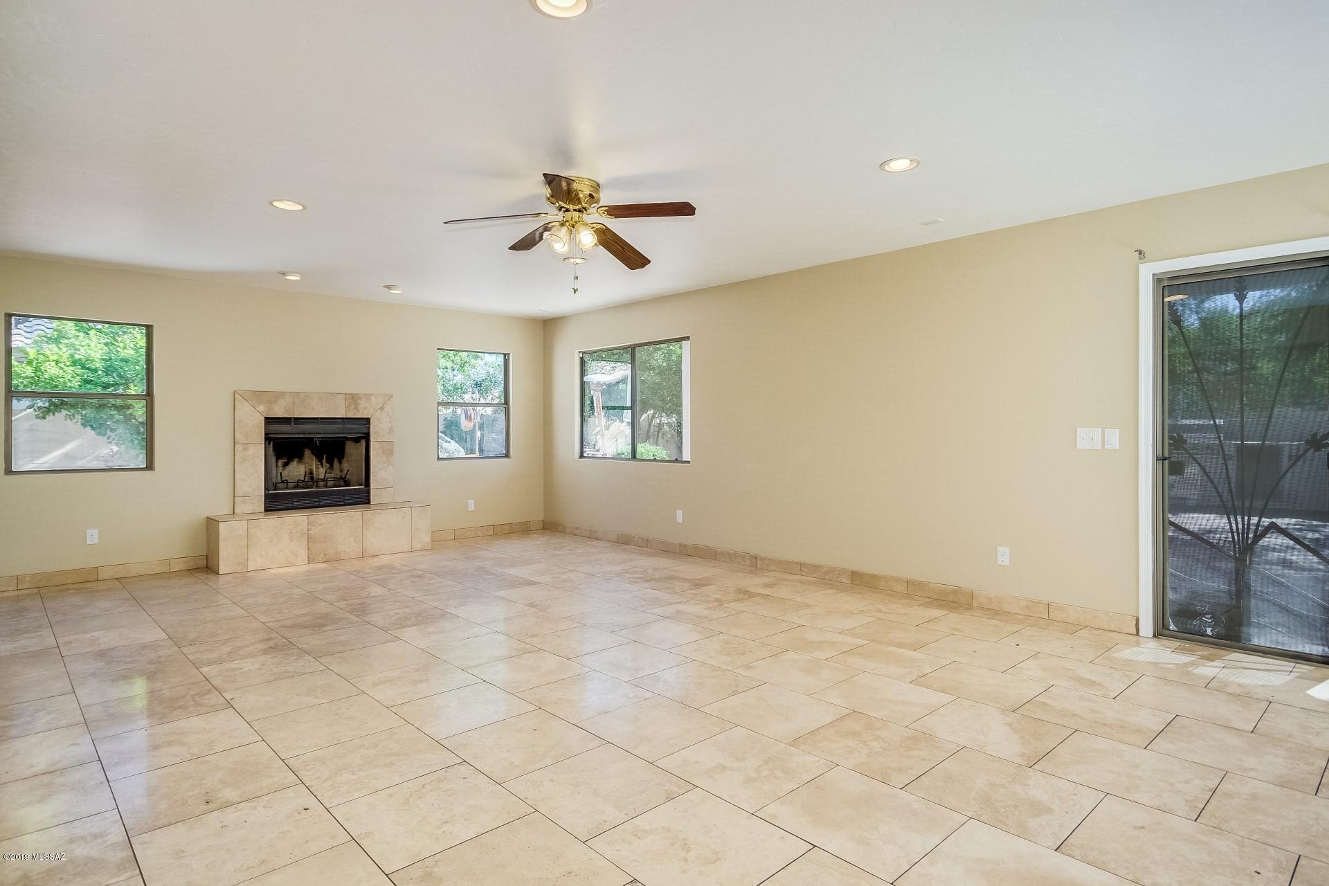 Catalina at Canada Hills (1-61) - Residential
