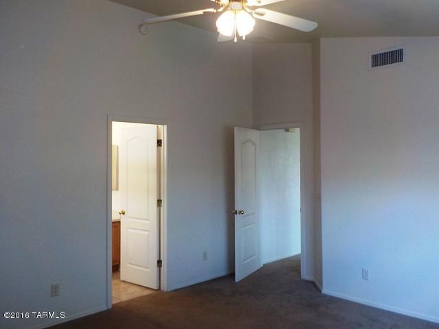 Wilmot Shadows (1-81) - Residential Lease