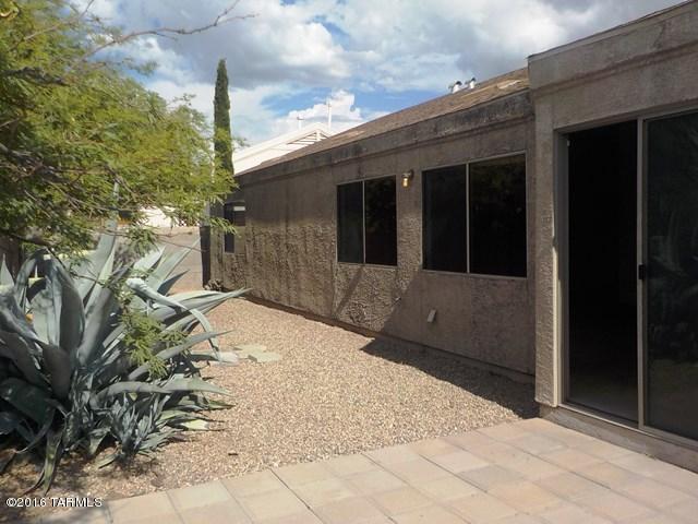 Wilmot Shadows (1-81) - Residential Lease