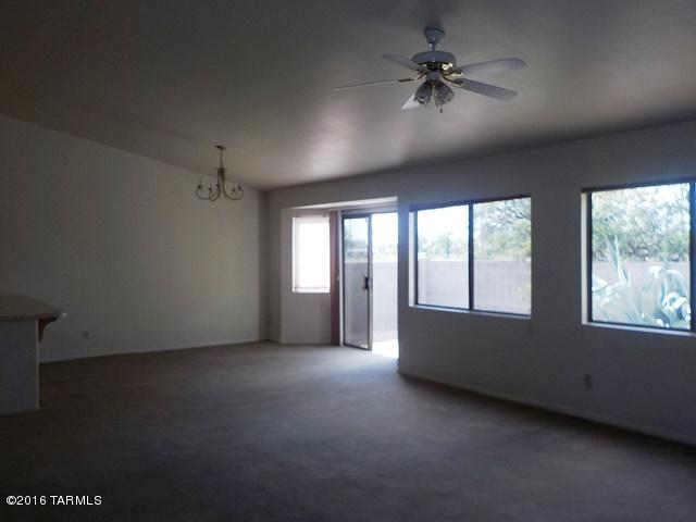 Wilmot Shadows (1-81) - Residential Lease
