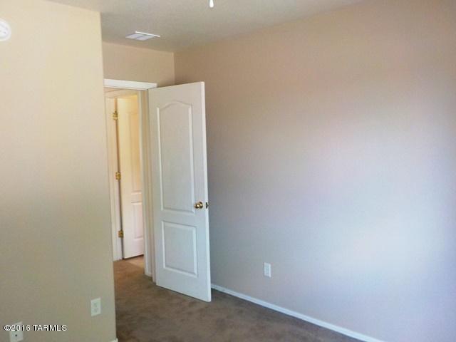 Wilmot Shadows (1-81) - Residential Lease
