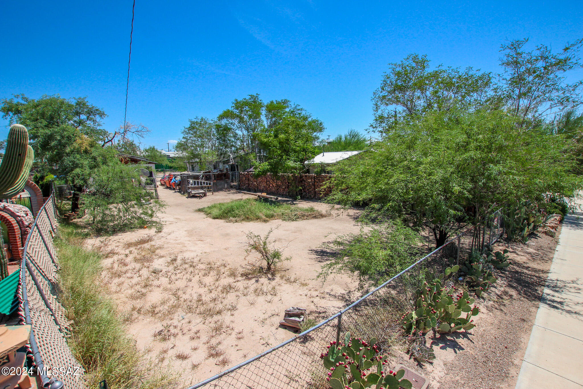 Discover the perfect opportunity to build in the heart of Central Tucson! This fully fenced R2 lot, measuring 50' x 77.5', offers endless potential for your next project or home. With a water and sewer meter already in place and electric at the lot line, you'll be ready to break ground in no time. Conveniently located near I-10, the University of Arizona, Banner Medical, shopping, restaurants, and more, this lot provides easy access to everything Tucson has to offer.