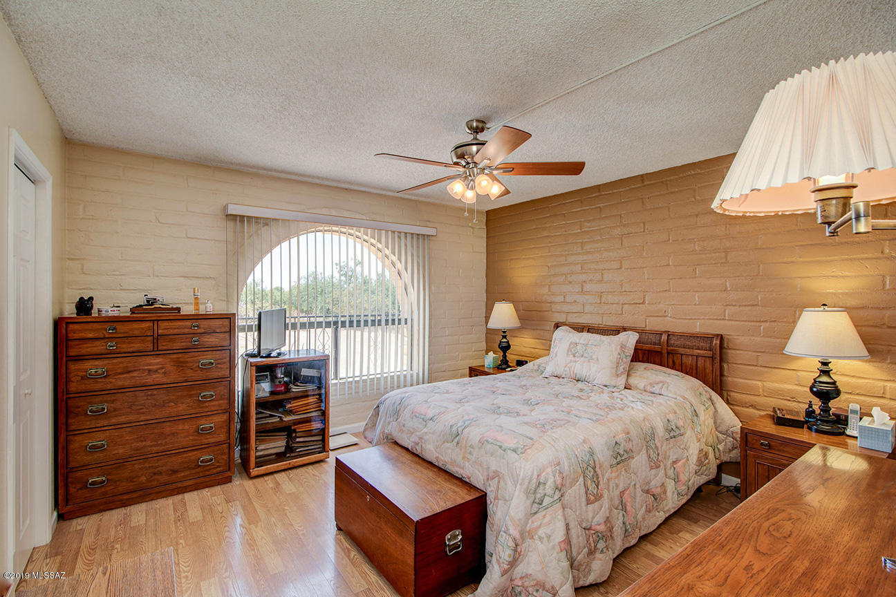 La Canada Foothills (1-75) - Residential