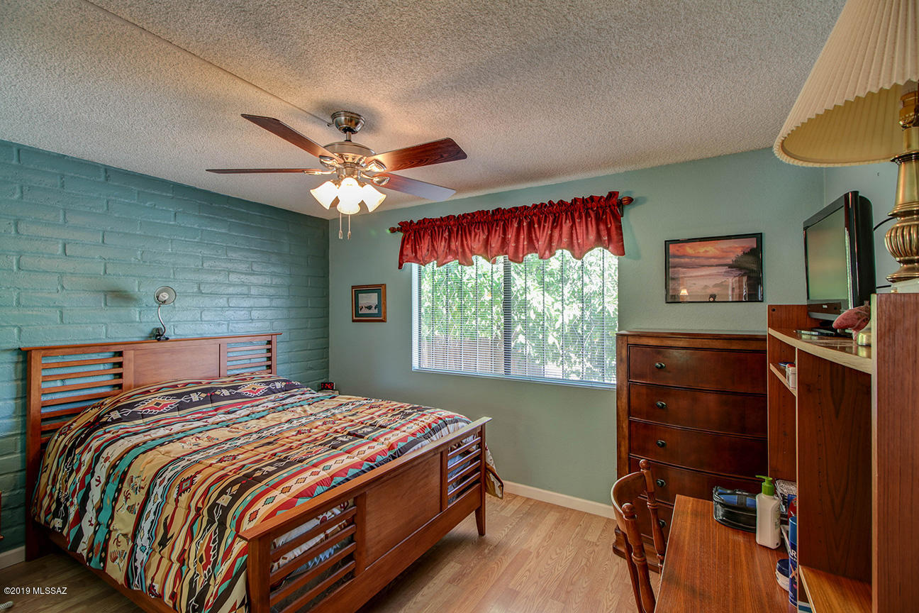 La Canada Foothills (1-75) - Residential