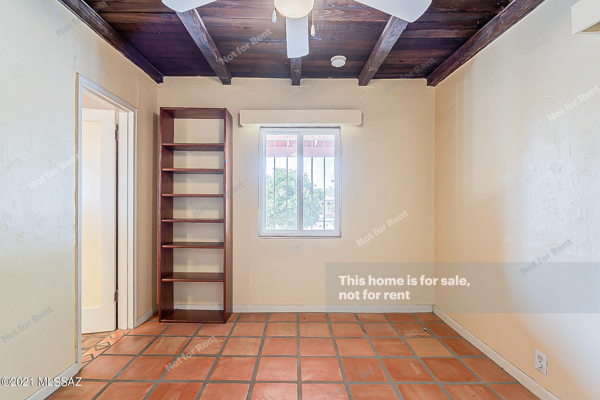 Miracle Mile Manor - Residential