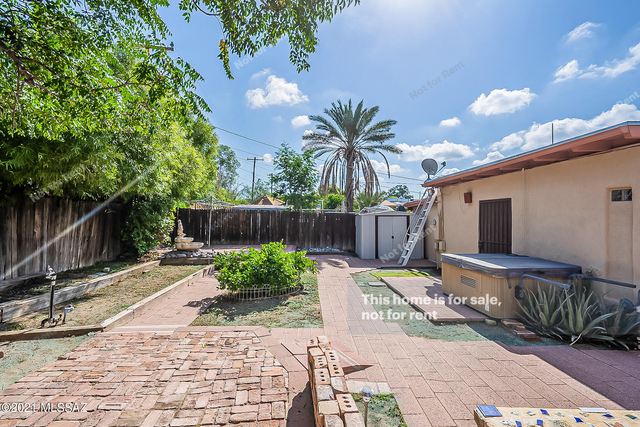 Miracle Mile Manor - Residential