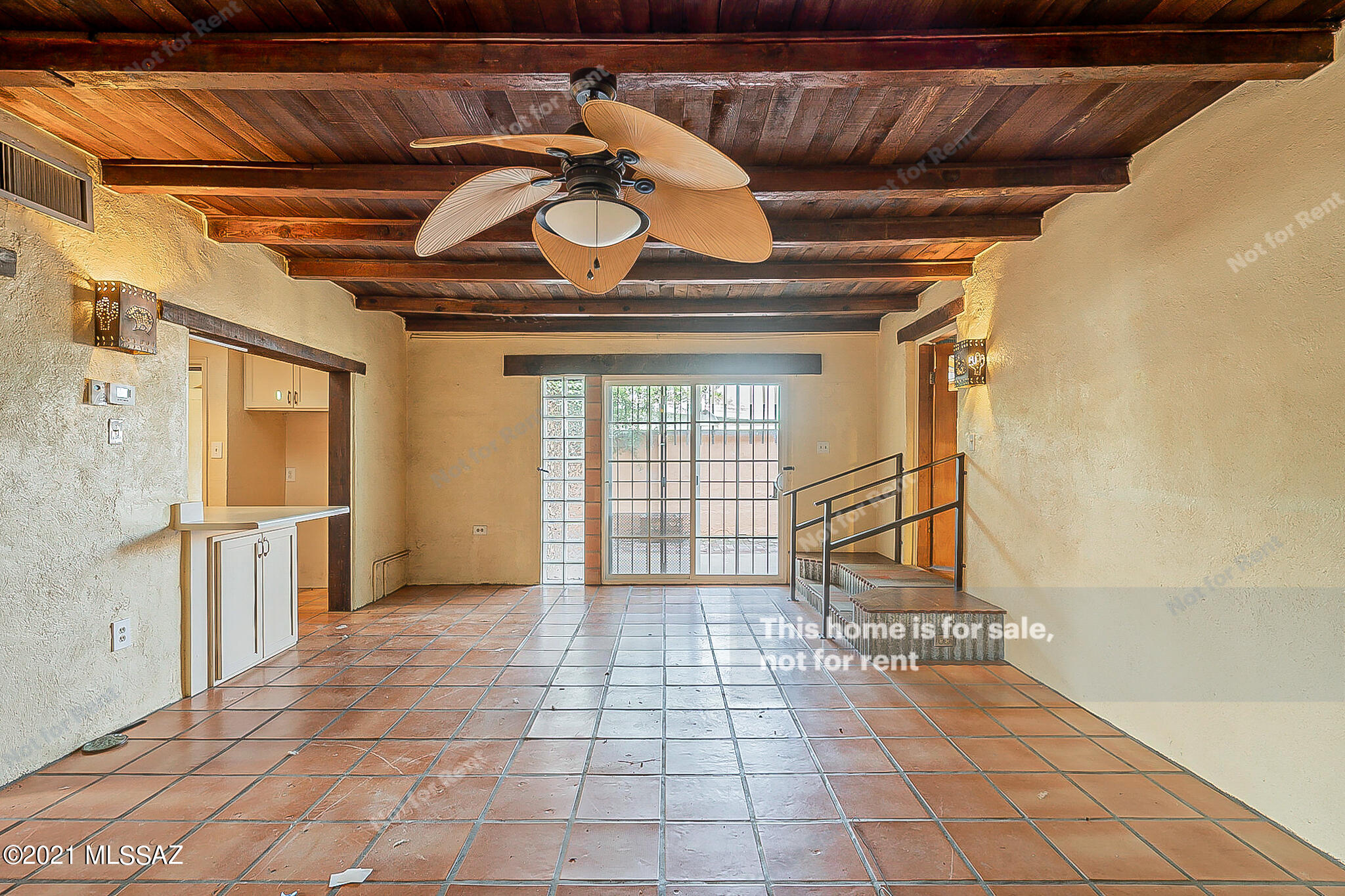 Miracle Mile Manor - Residential