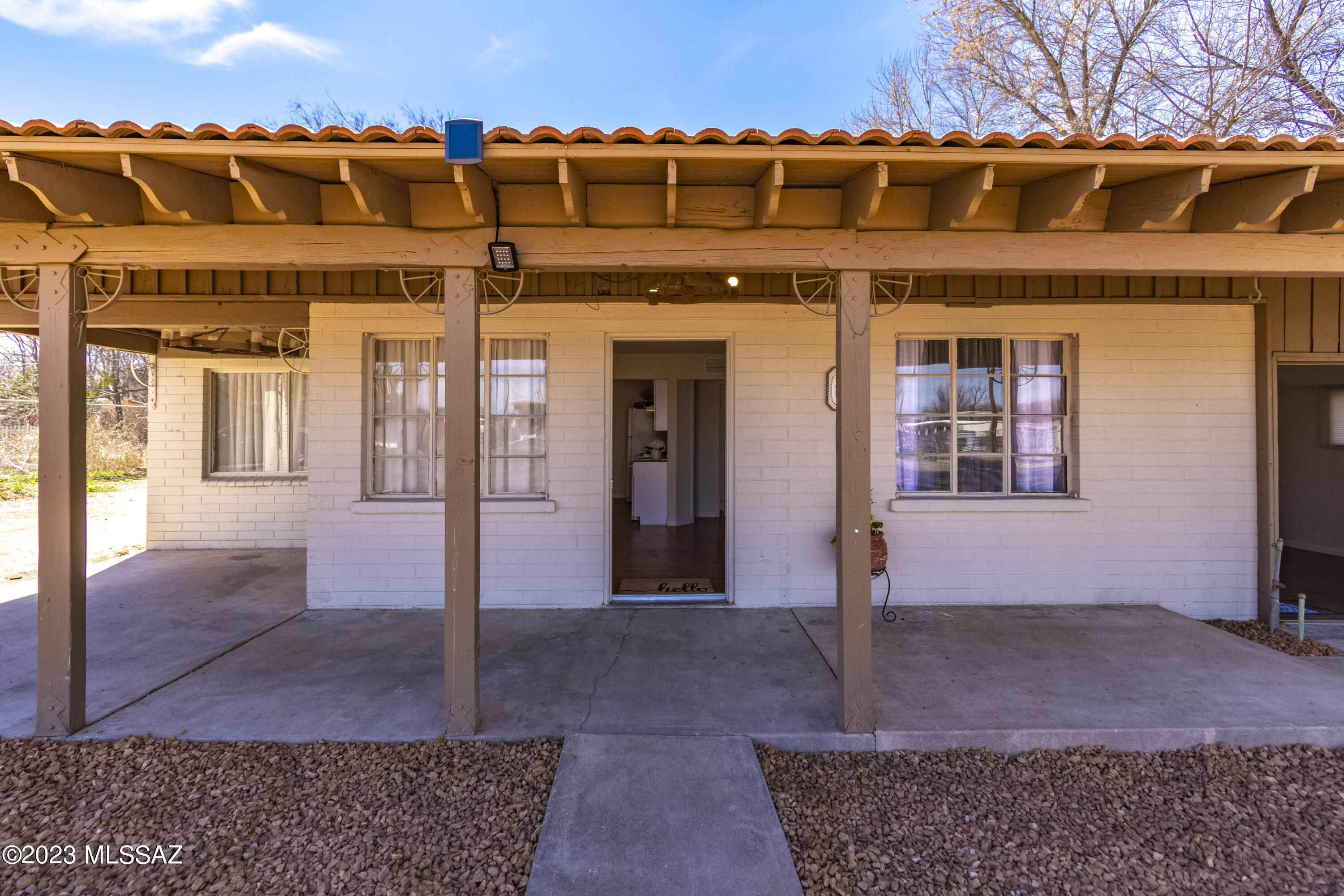4 bedroom 2 bath ready to move in home. roof freshly recoated. AC and heating system just put in.  Septic was certified on 02/17/2023. Fresh paint, new floors and new kitchen. Has three storage rooms. 11 minutes away from Benson and 18 mins away from tombstone. Owners are very motivated to sell!!
