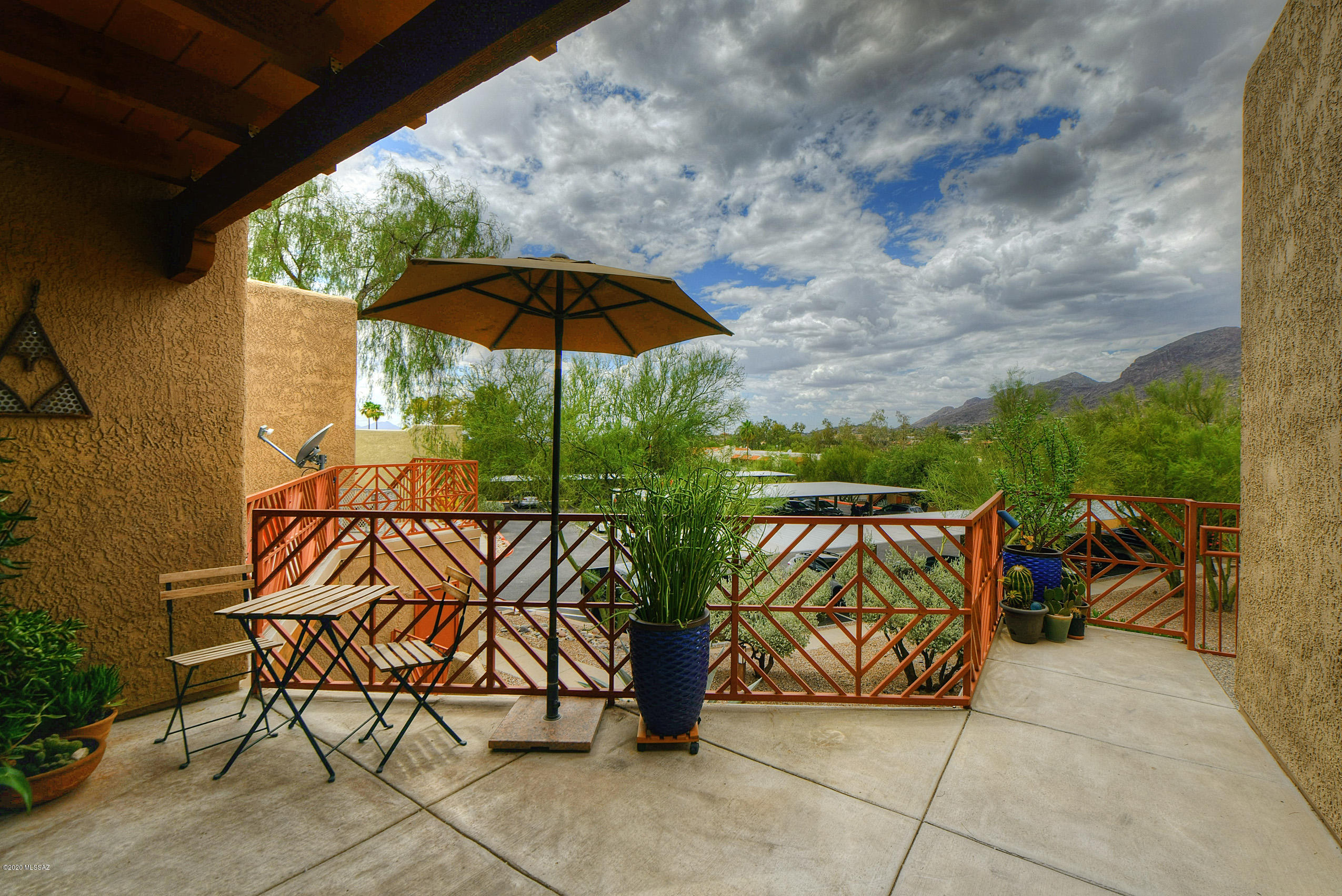 Reflections in the Catalina Condominium - Residential