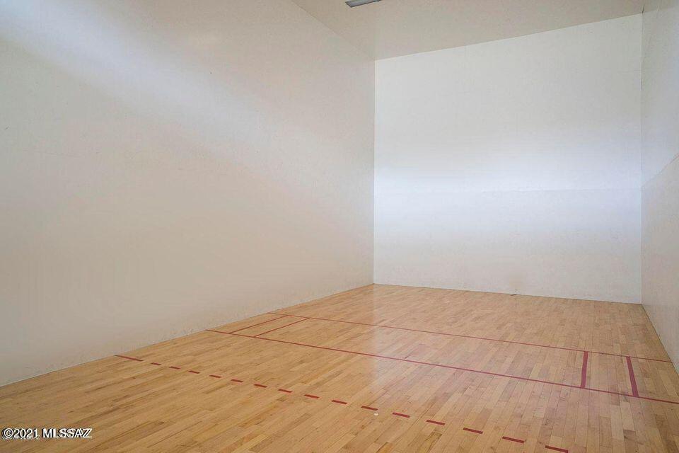 Casa Club Condominium - Residential Lease