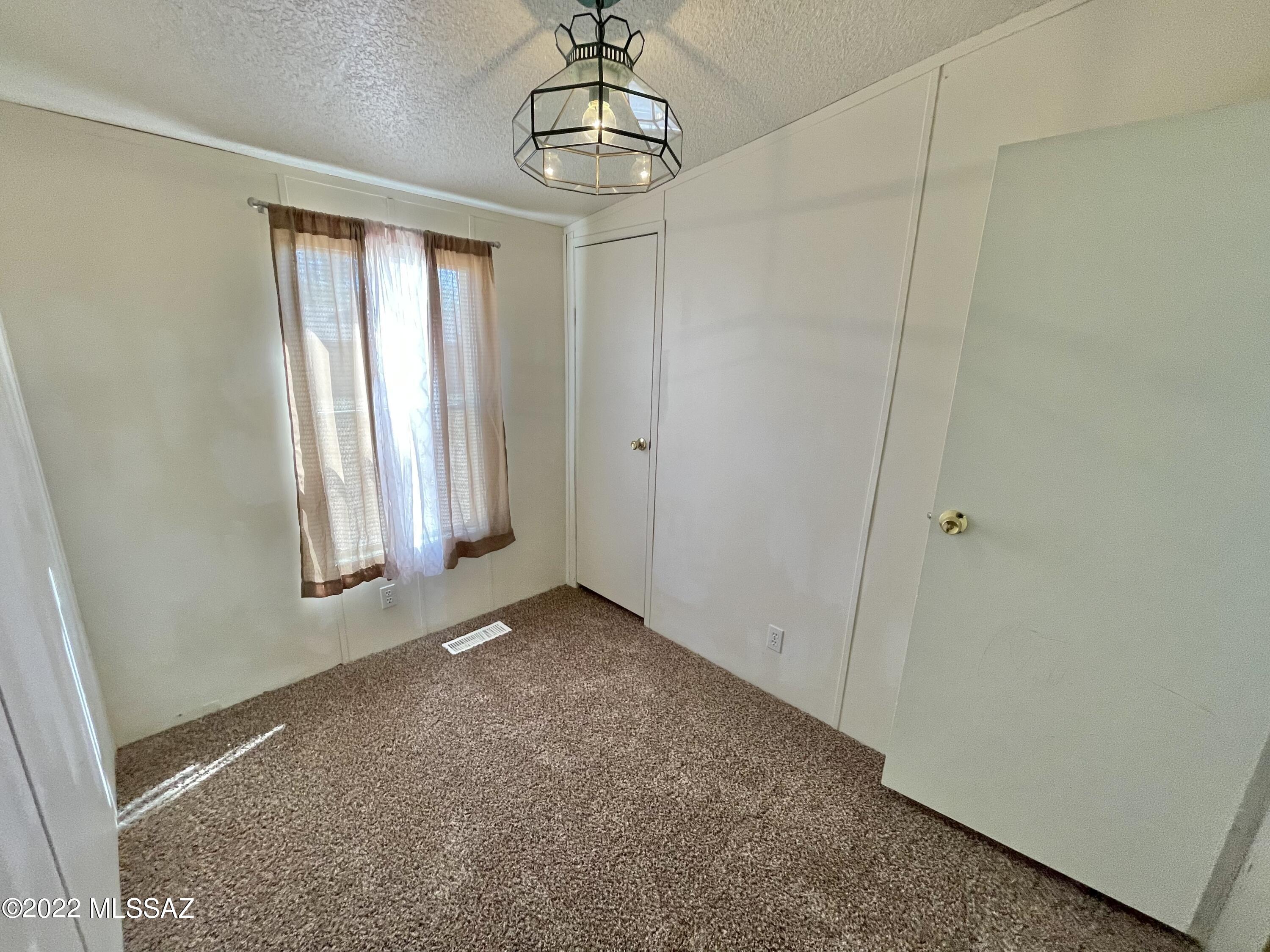 Unsubdivided - Residential Lease