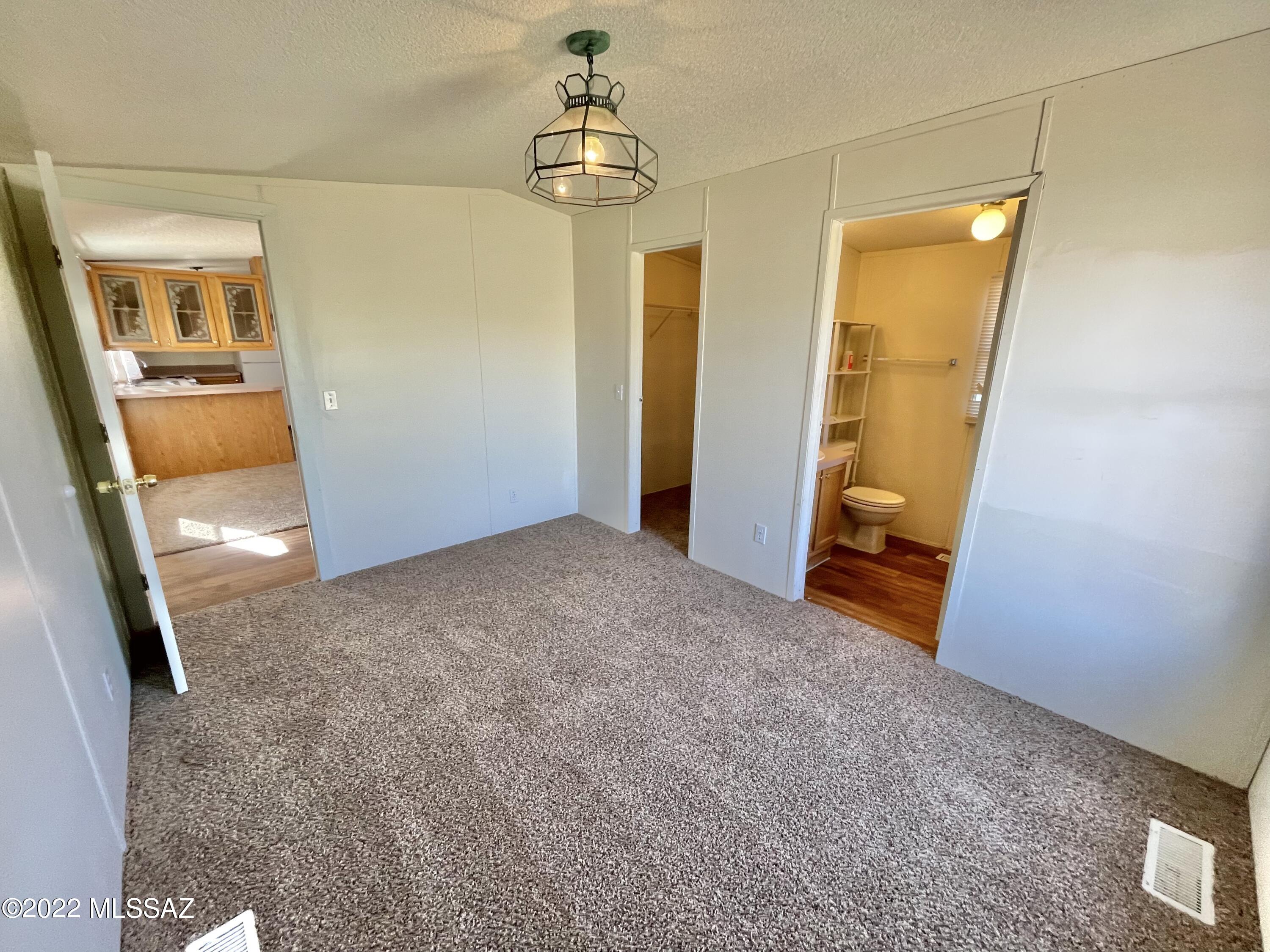 Unsubdivided - Residential Lease