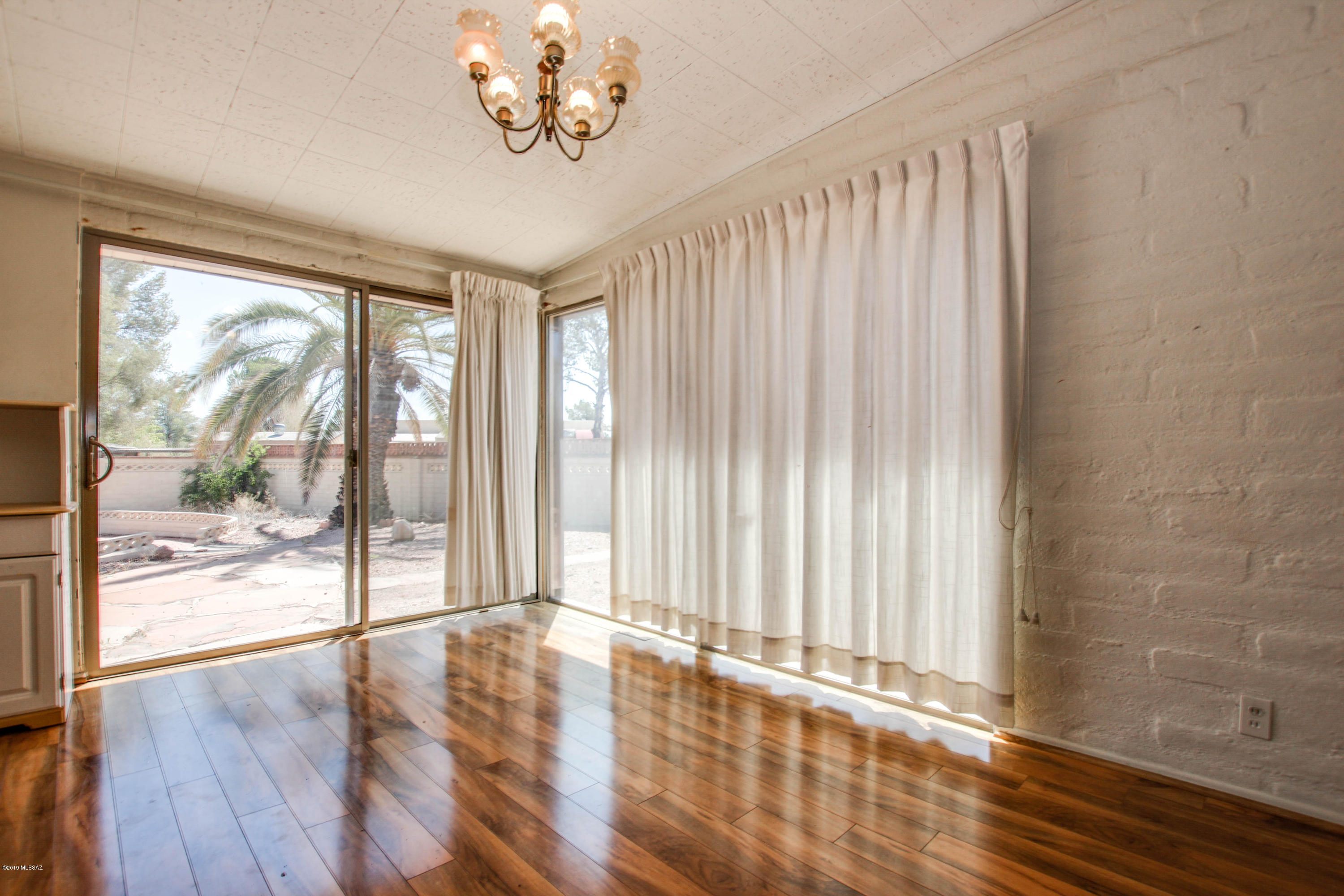 Carlos Terrace - Residential