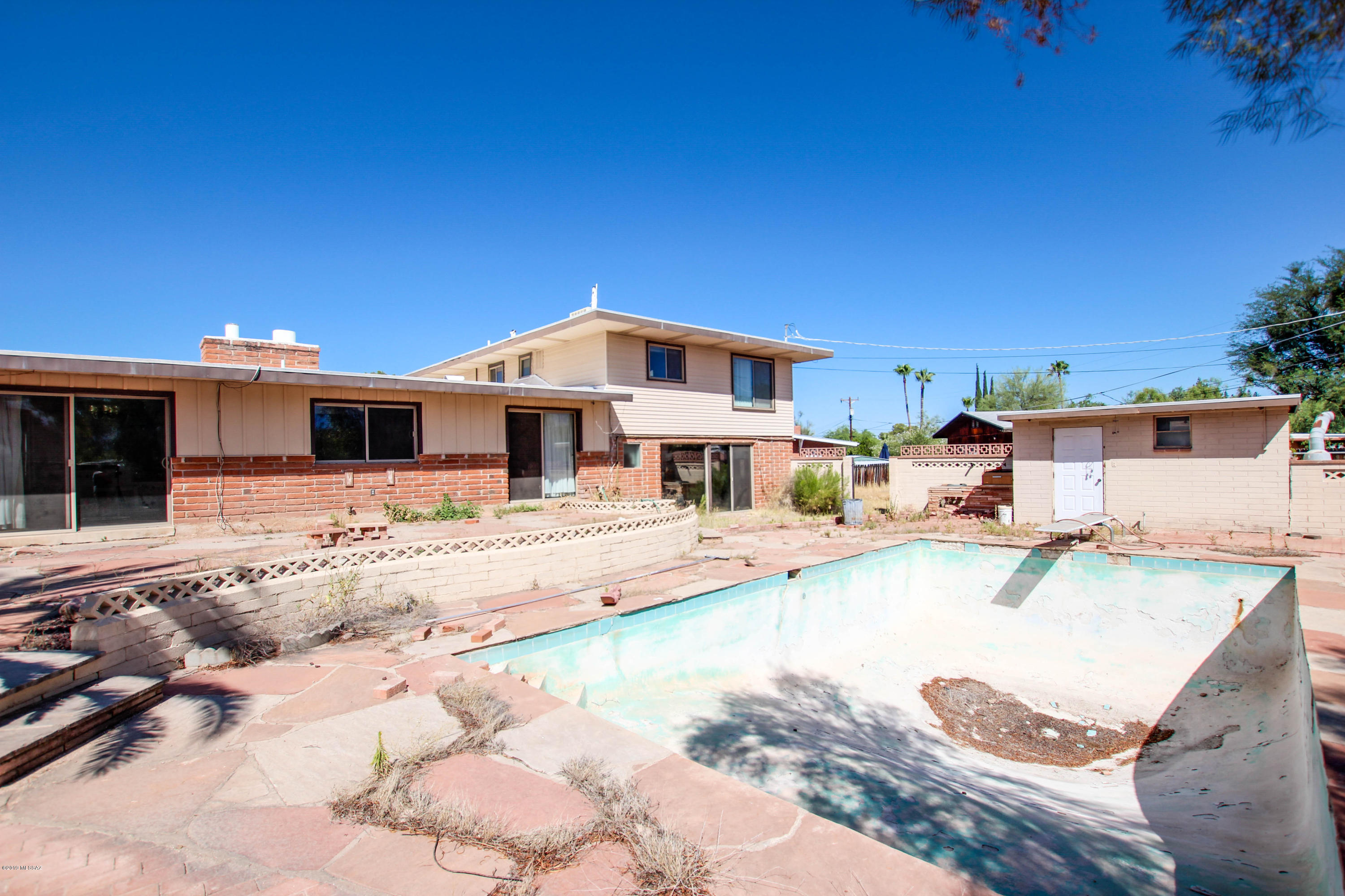 Carlos Terrace - Residential