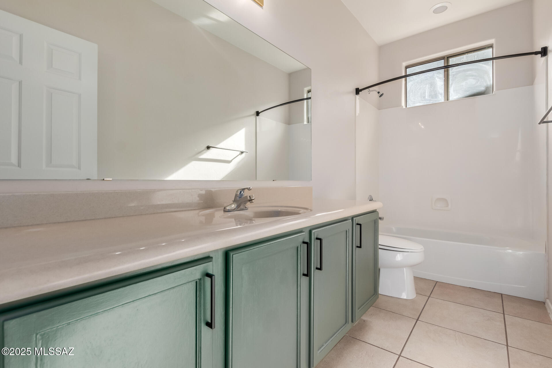 Rancho Del Lago (101-206) - Residential Lease