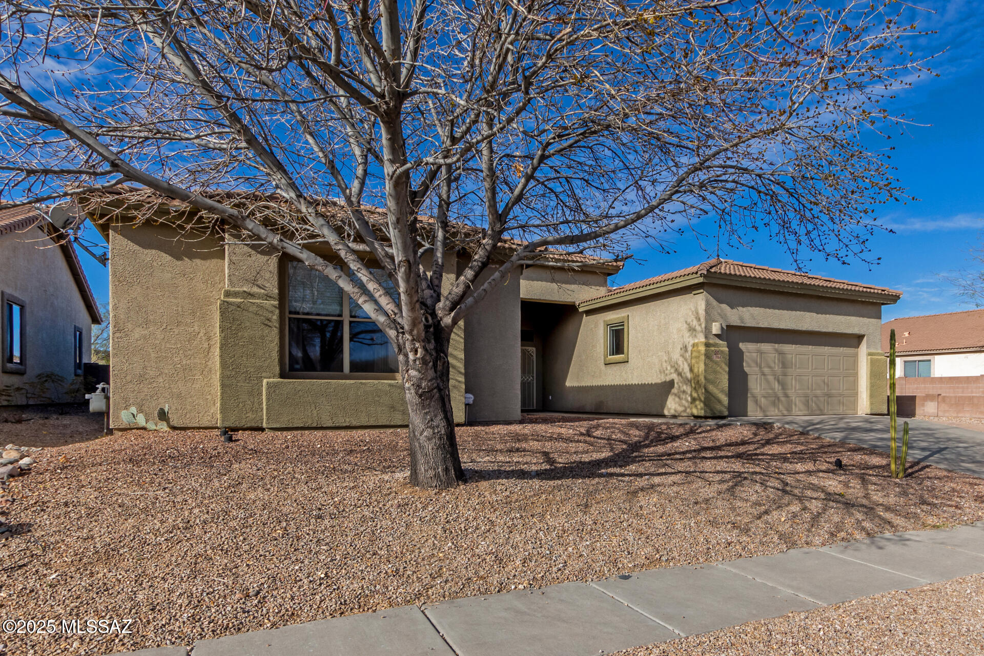 Rancho Del Lago (101-206) - Residential Lease